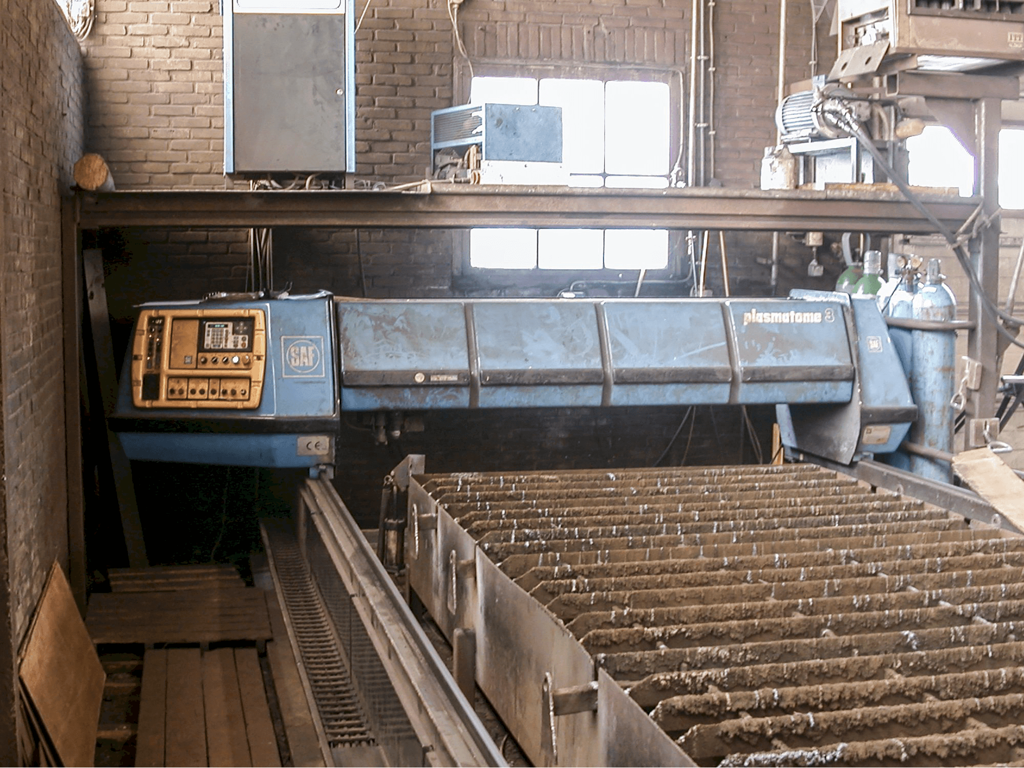 Widok z przodu maszyny SAF PLASMATOME 3