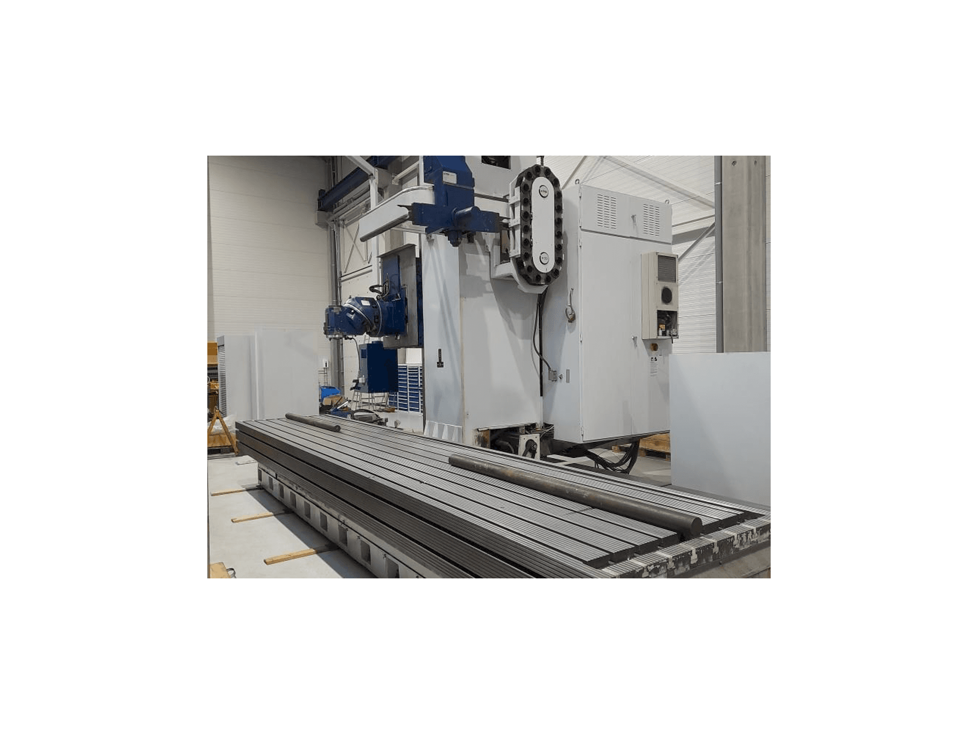 Widok z przodu maszyny CME FCM 6000