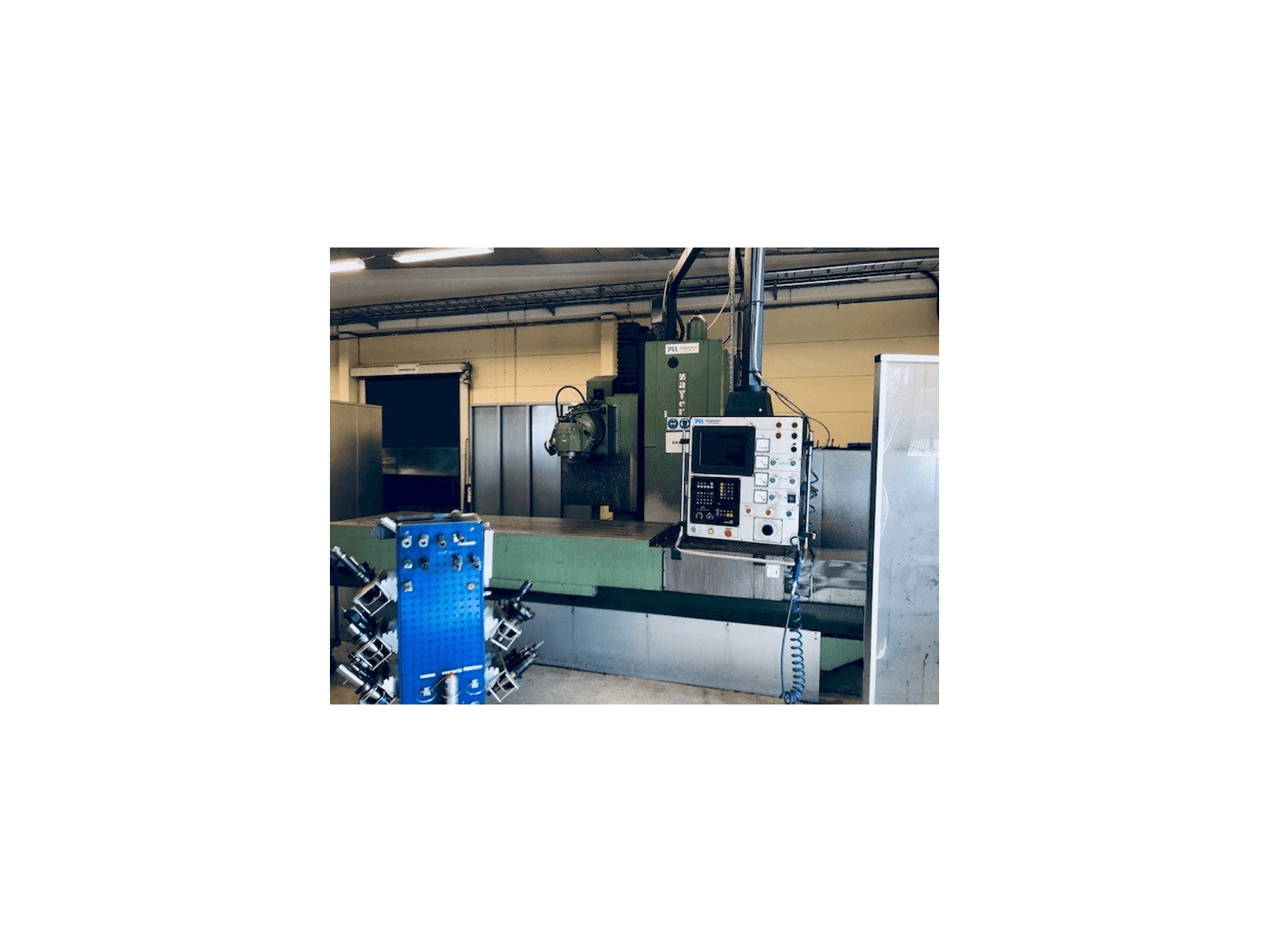 Widok z przodu maszyny Zayer KF 3000