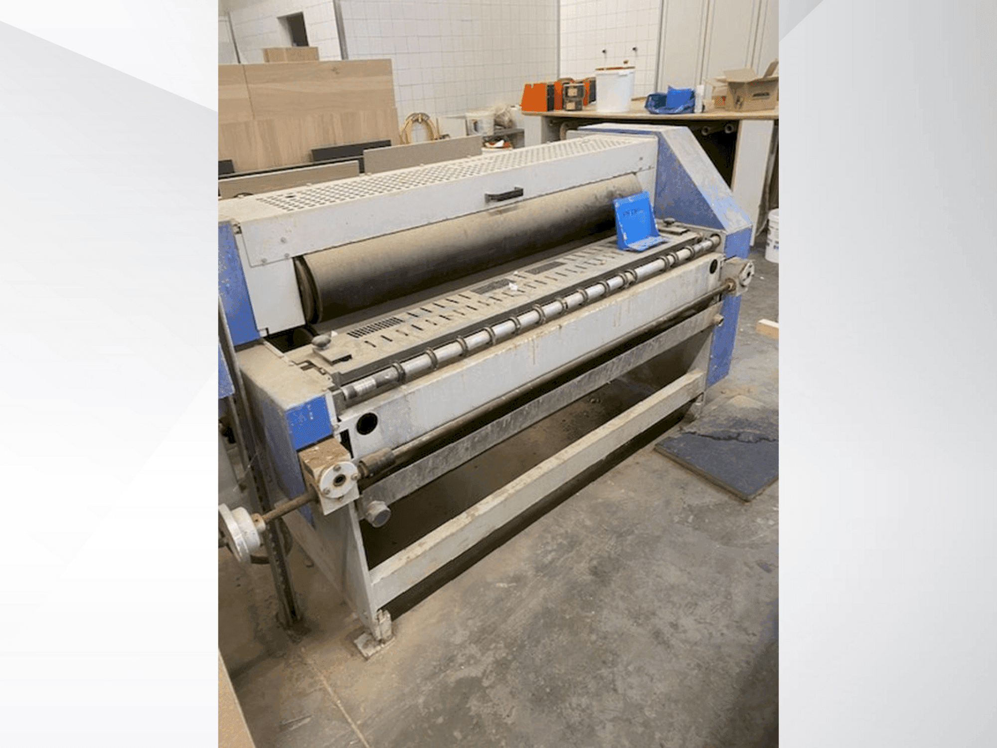 Widok z przodu maszyny HYMMEN TLA