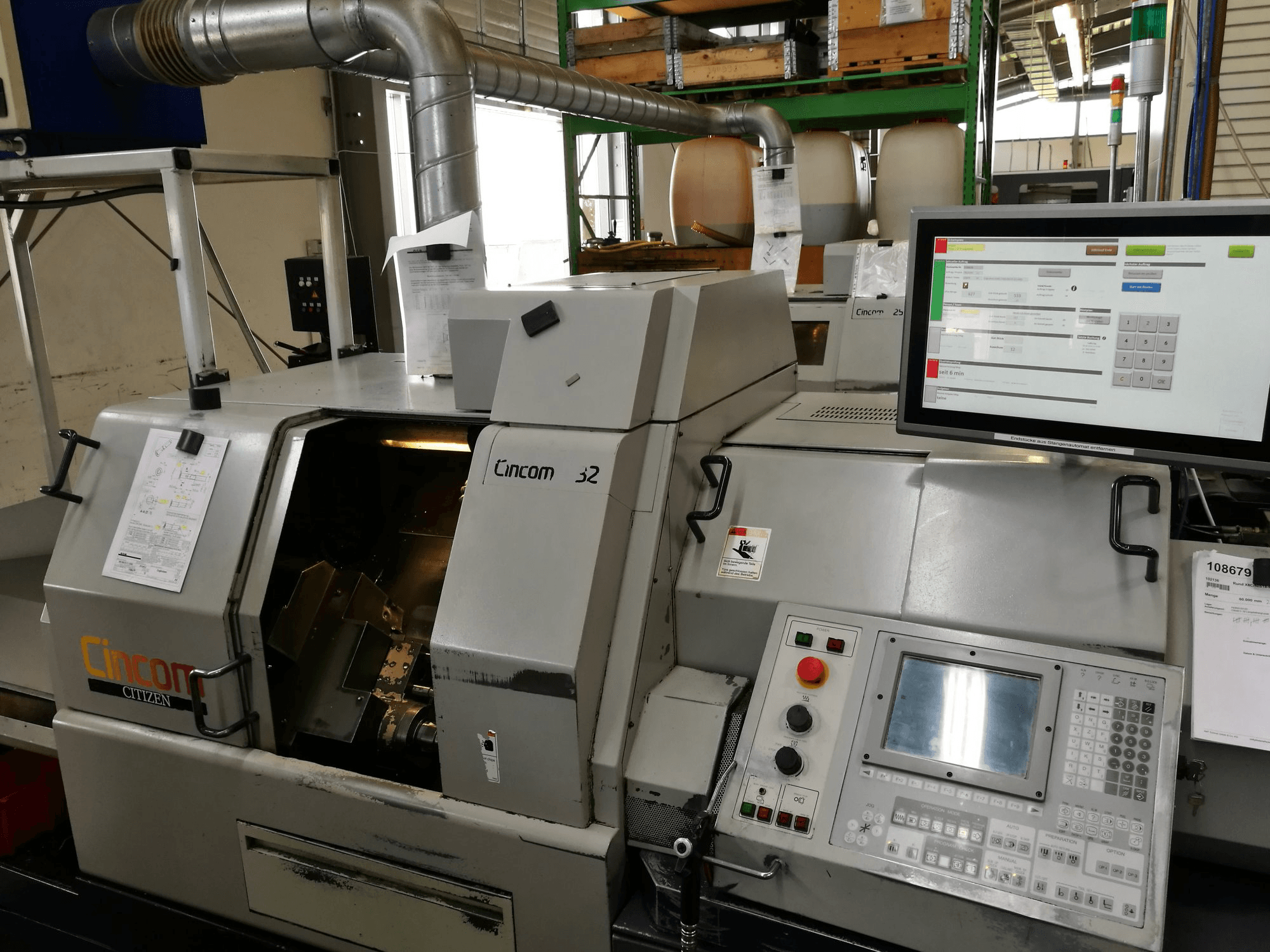 Widok z przodu maszyny CITIZEN CINCOM L32