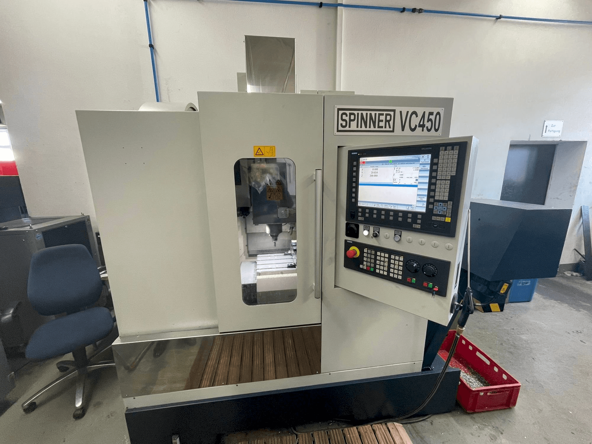 Widok z przodu maszyny SPINNER VC 450