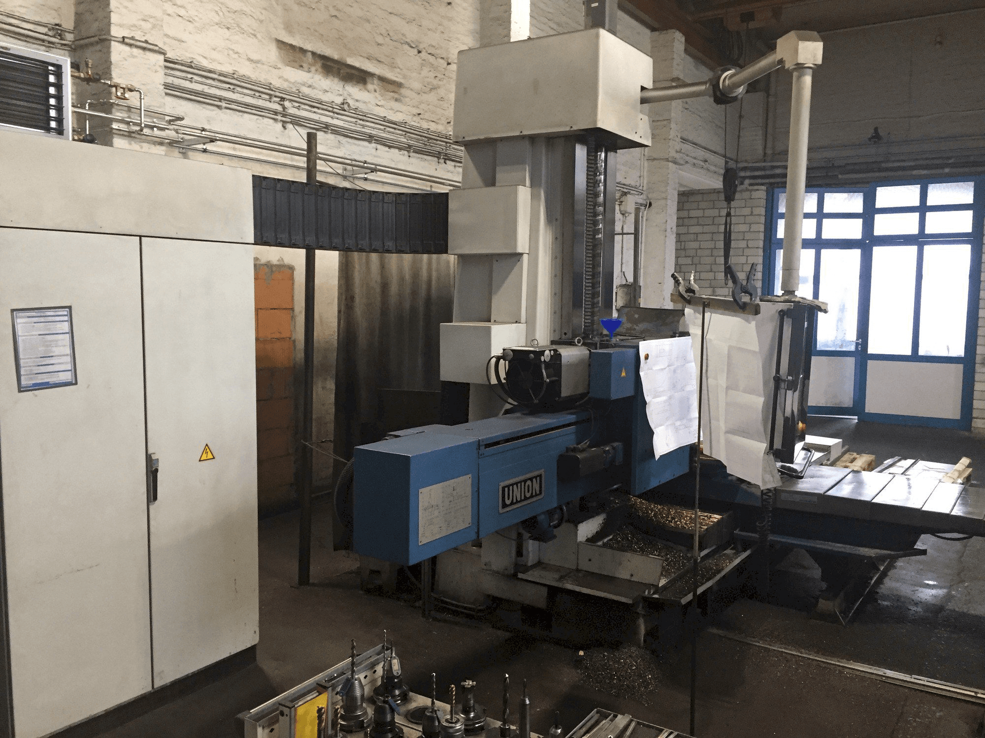 Widok lewej strony maszyny Union BFT 102