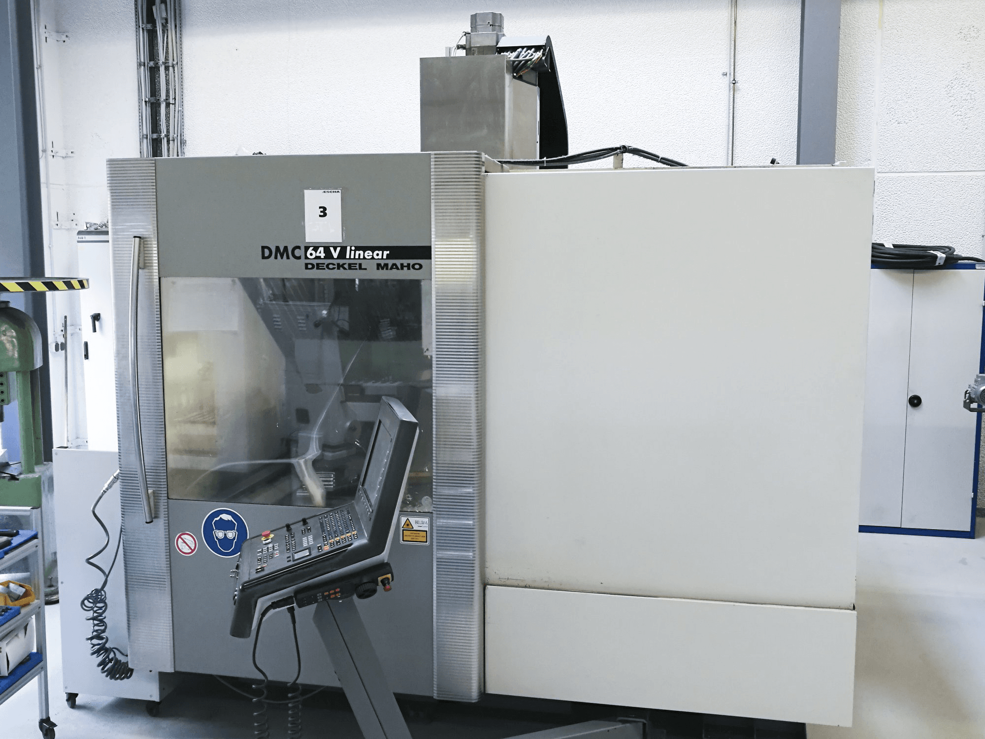 Widok z przodu maszyny DMG MORI DMC 64 V linear
