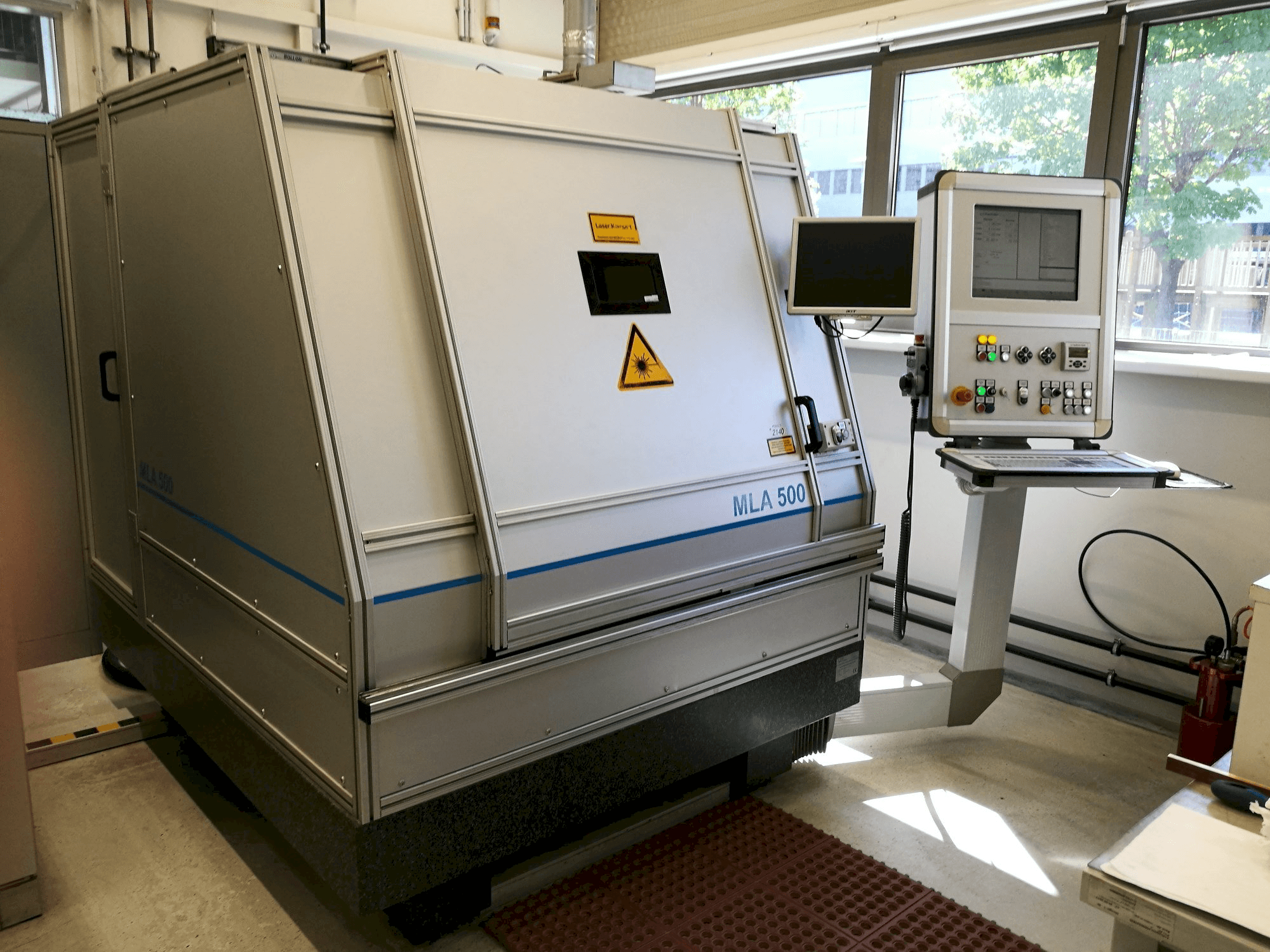 Widok z przodu maszyny LLT APPLIKATION MLA 500