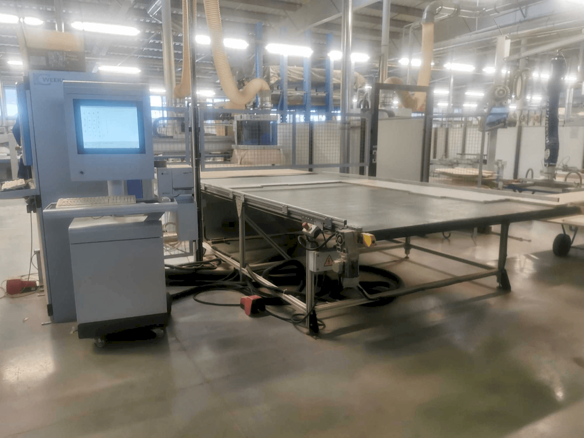 Widok z przodu maszyny HOMAG Vantage 28M