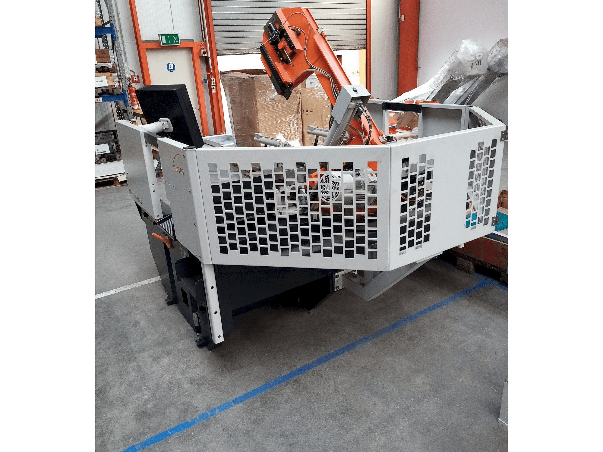 Widok z przodu maszyny KASTO micut A 2.6