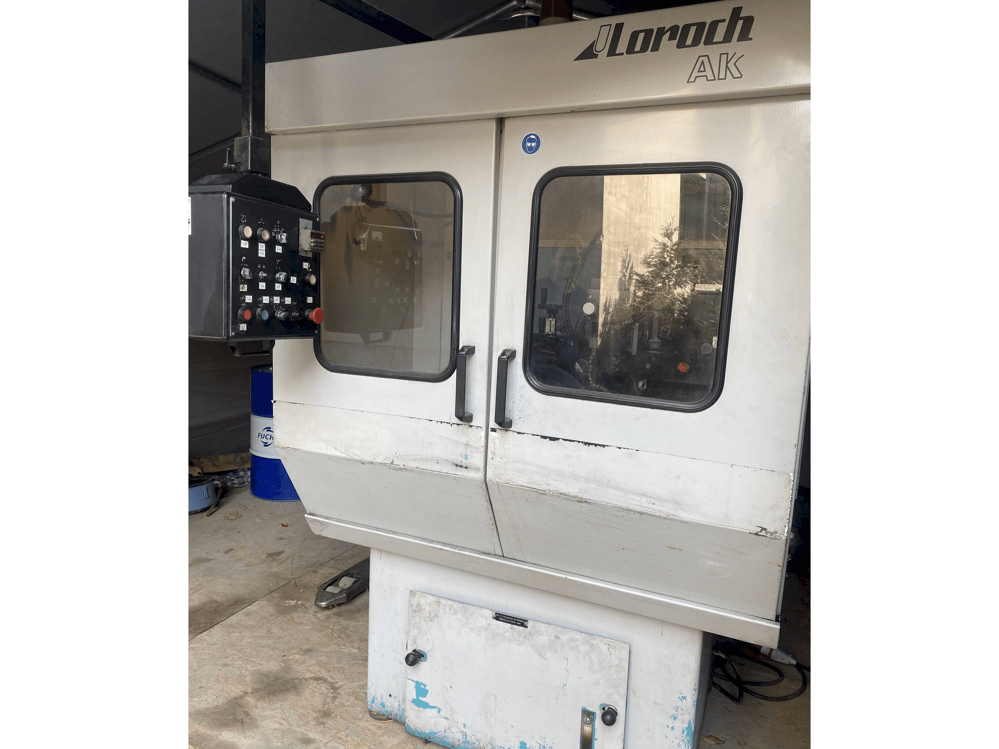 Widok z przodu maszyny Loroch AK