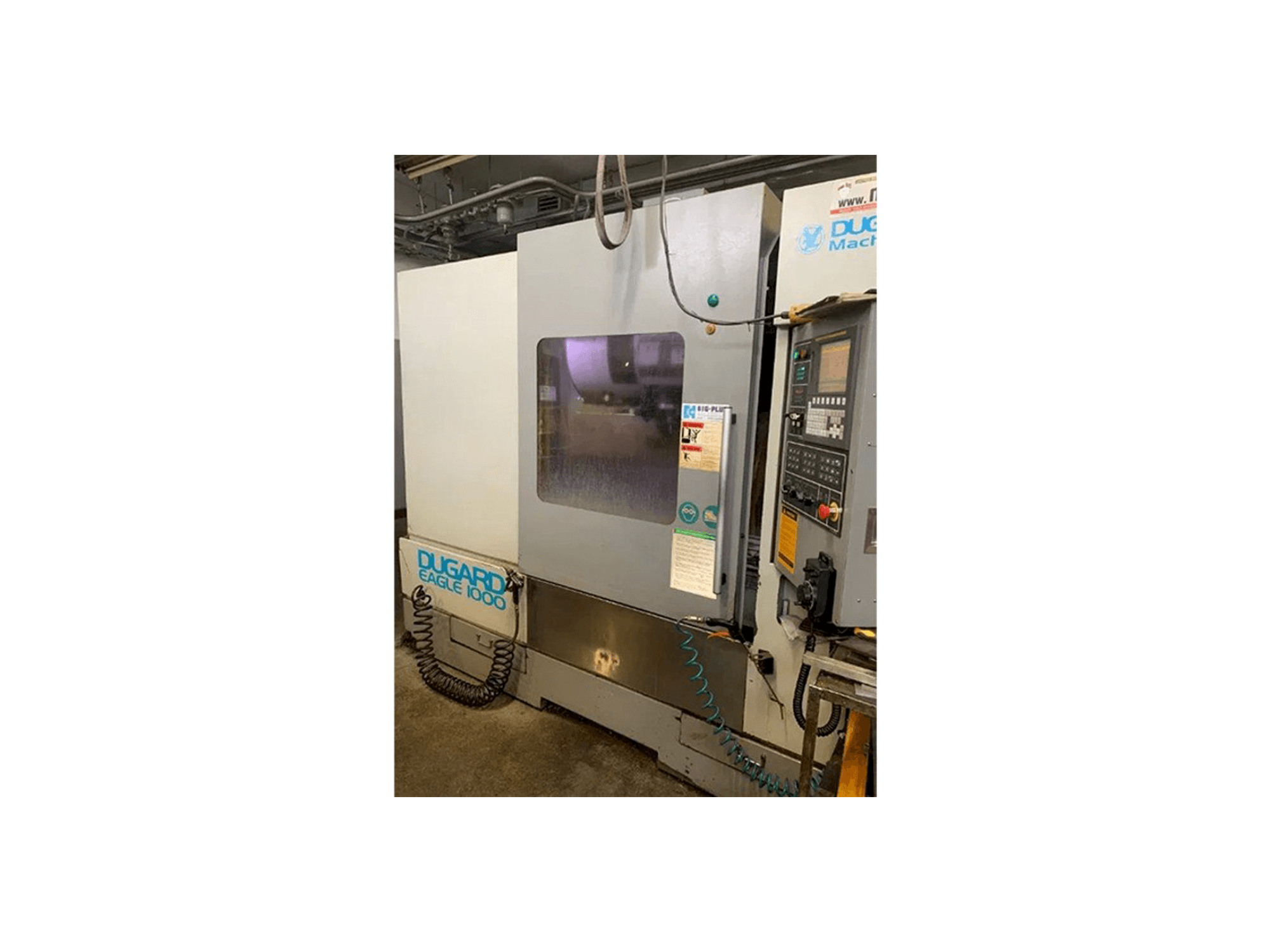 Widok z przodu maszyny Dugard Eagle 1000