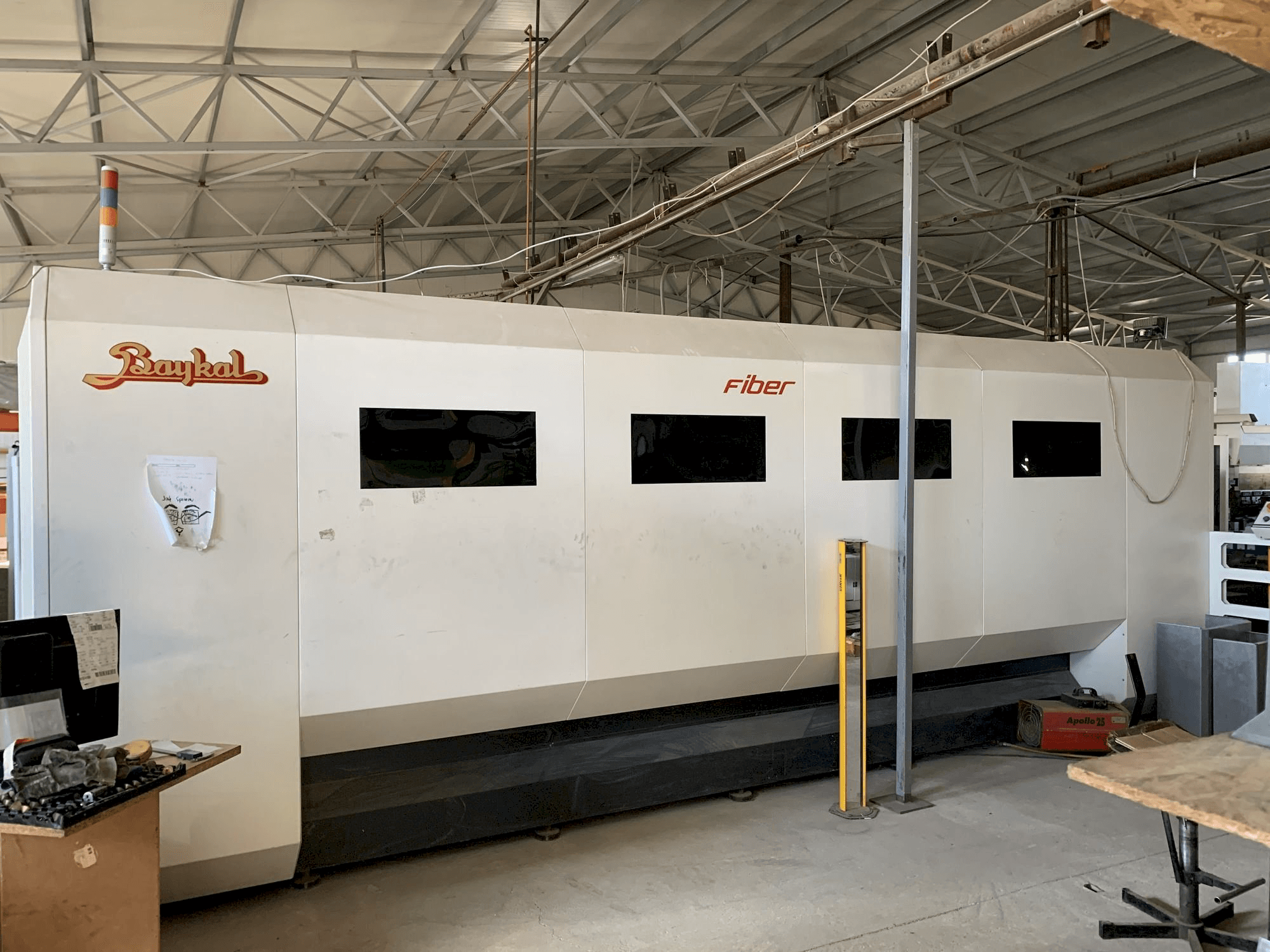 Widok z przodu maszyny Baykal BLS-NL 1530 2kW
