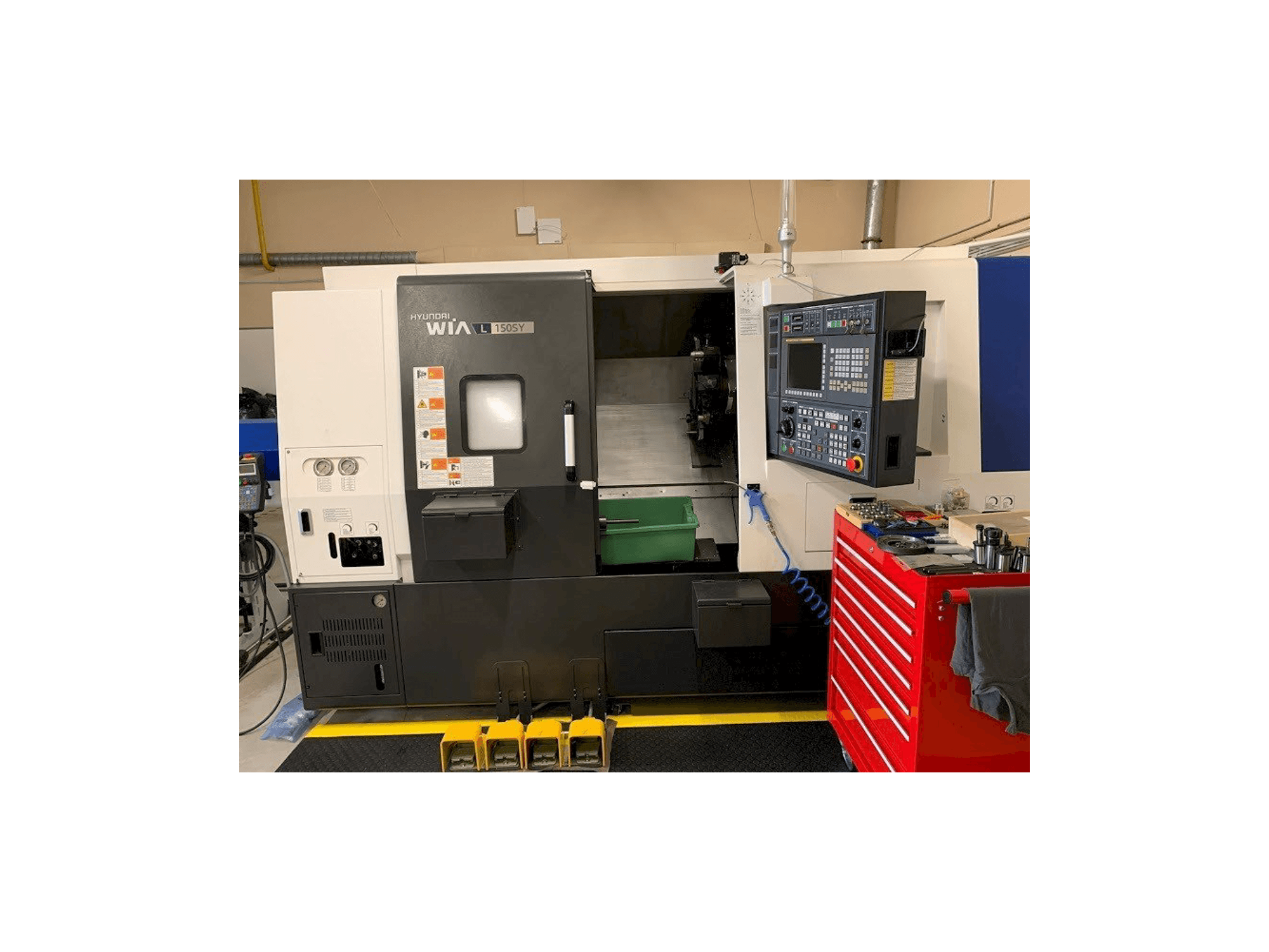 Widok z przodu maszyny Hyundai Wia L150SY