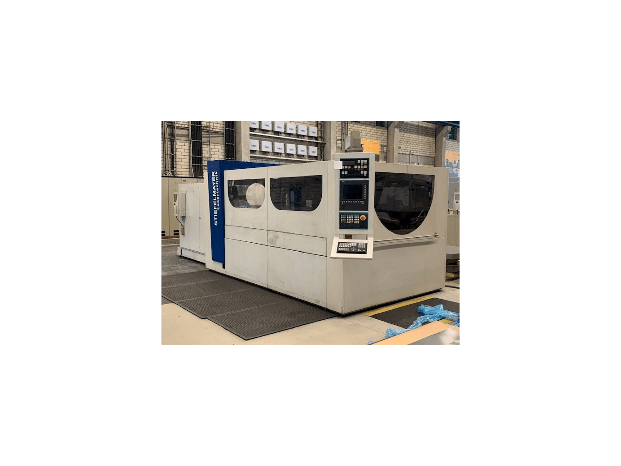 Widok z przodu maszyny Stiefelmayer linear