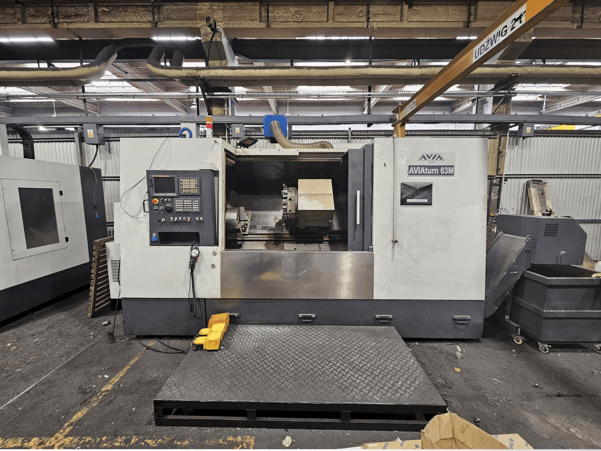 Widok z przodu maszyny Avia Turn 63M