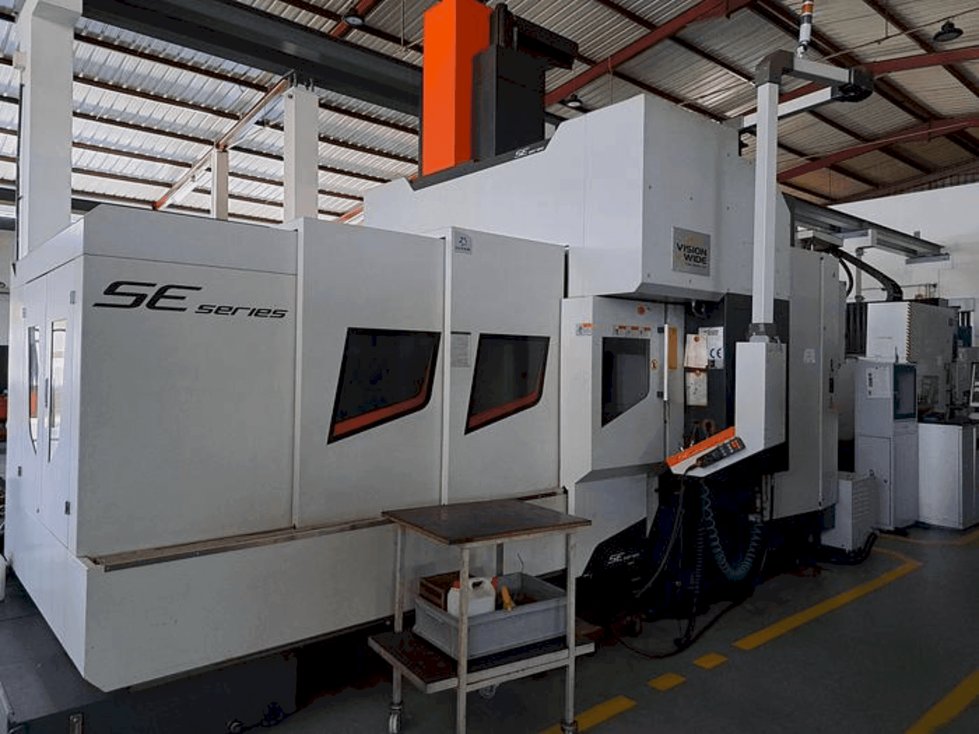 Widok z przodu maszyny Vision Wide SE-2112