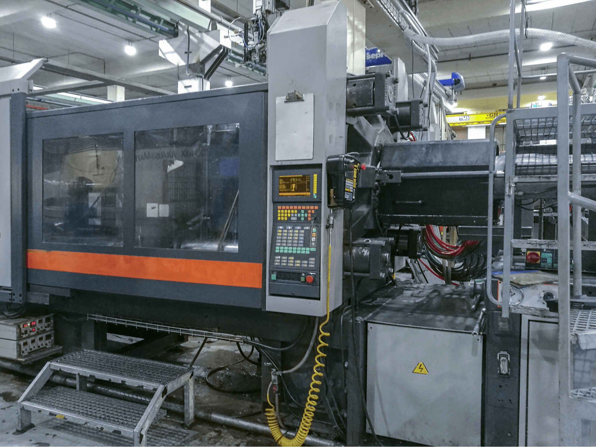 Widok z prawej 1 maszyny SANDRETTO 4435-550