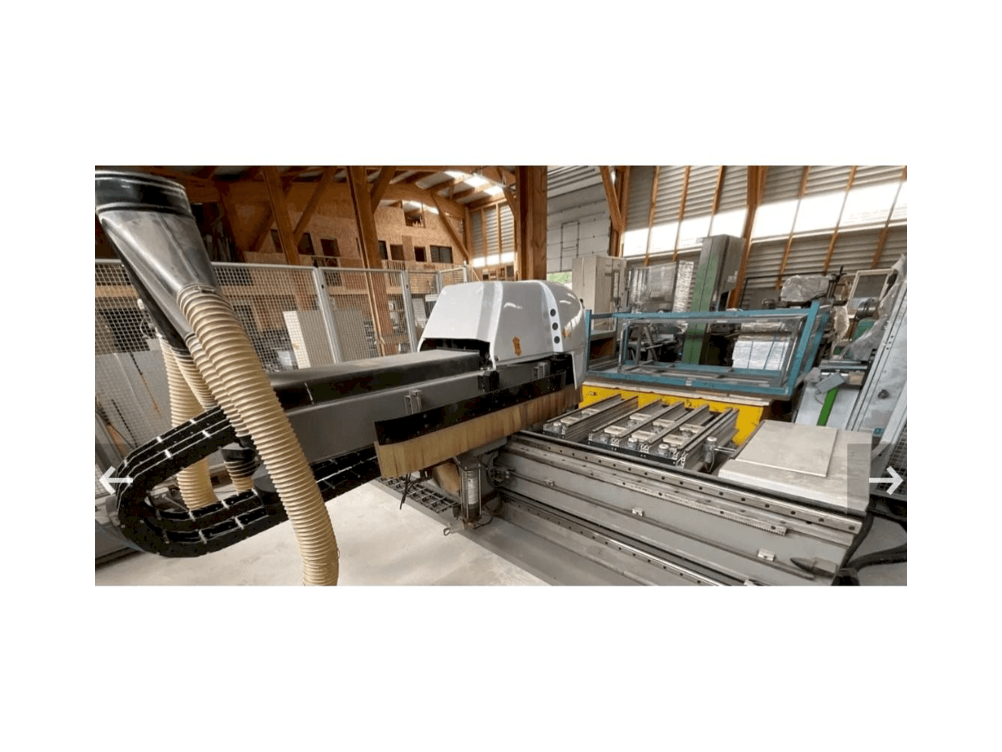 Widok z przodu maszyny BIESSE Rover 321 R