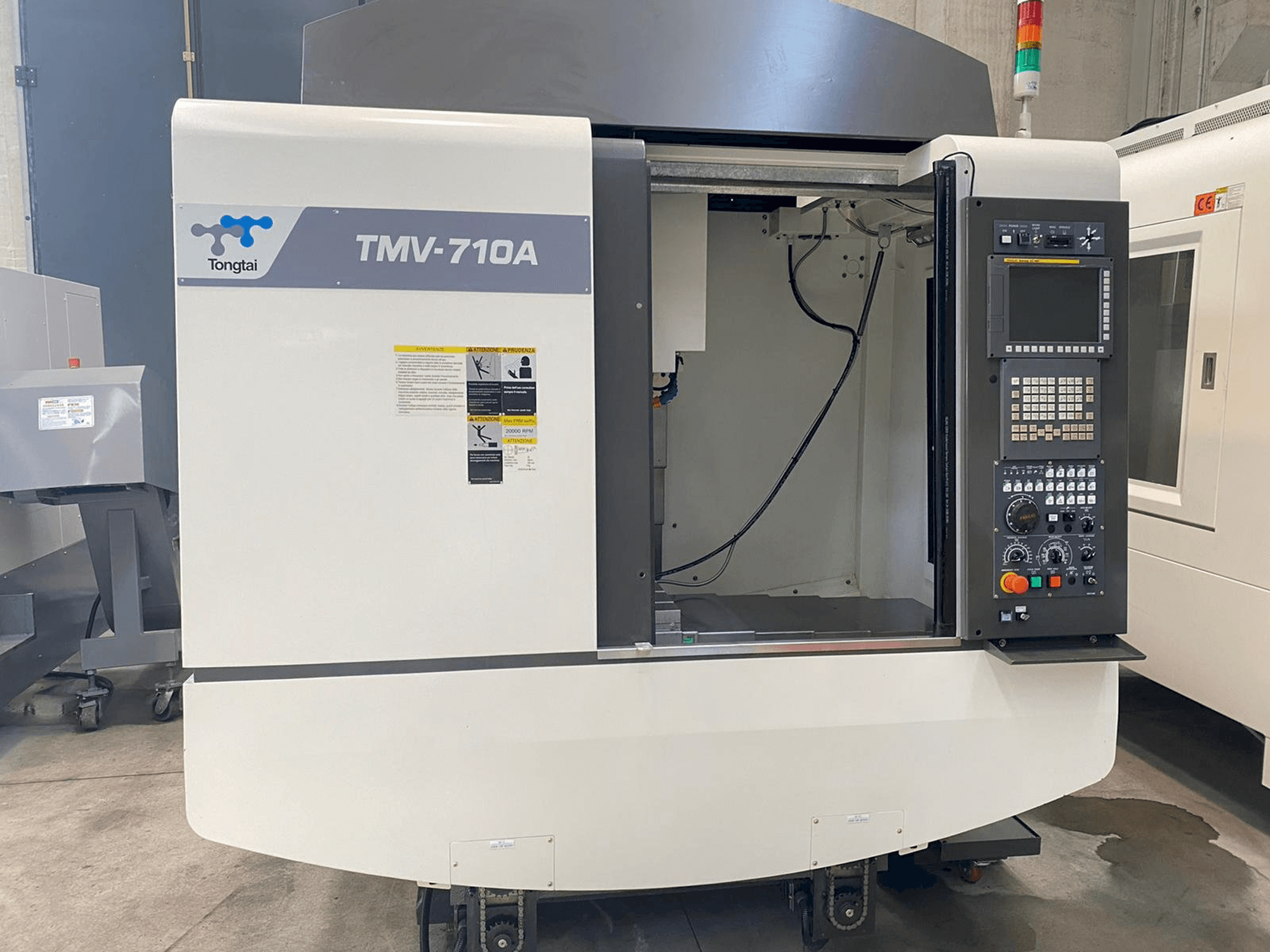 Widok z przodu maszyny Tongtai TMV-710A
