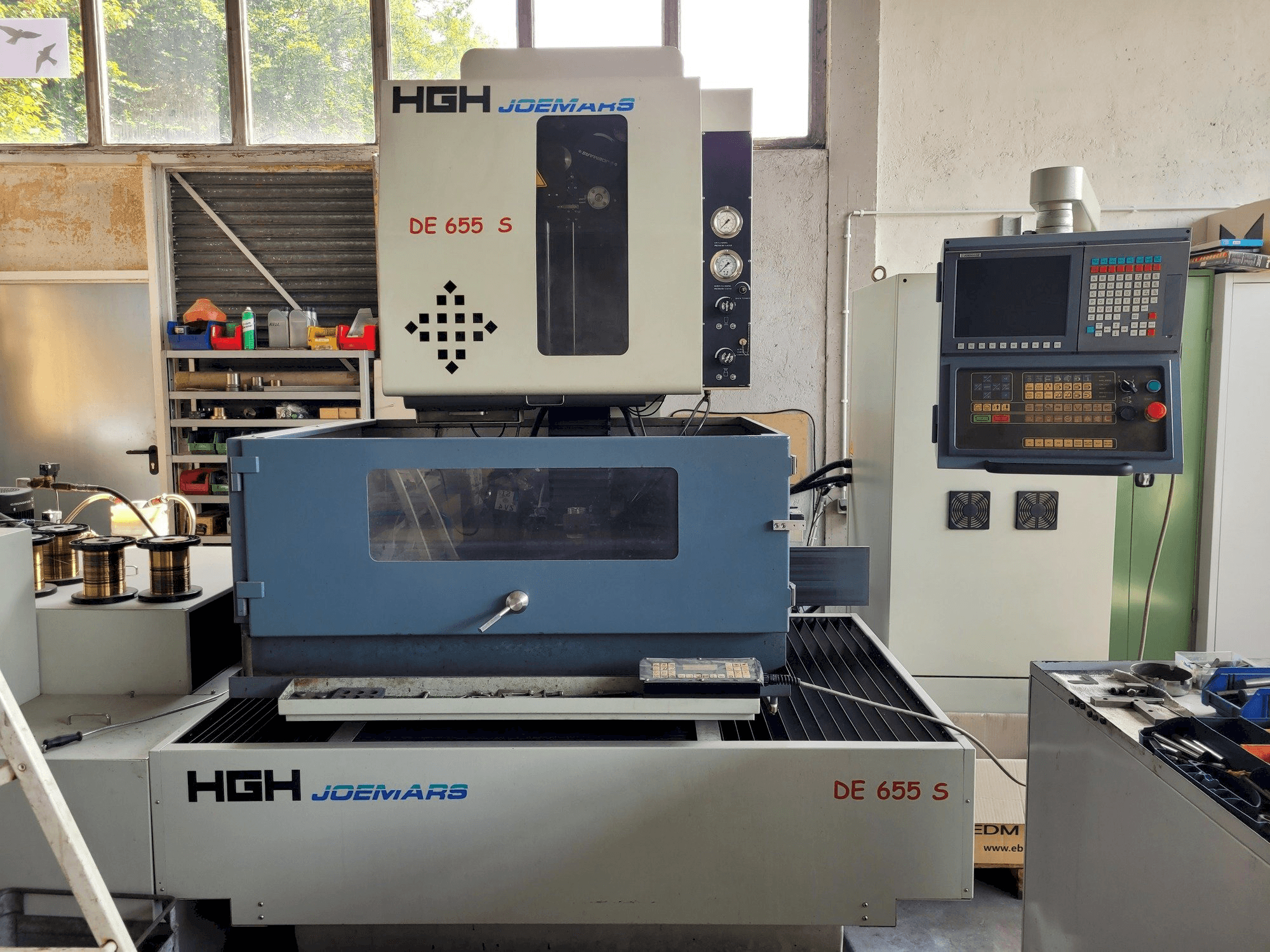 Widok z przodu maszyny Joemars AWT 655S