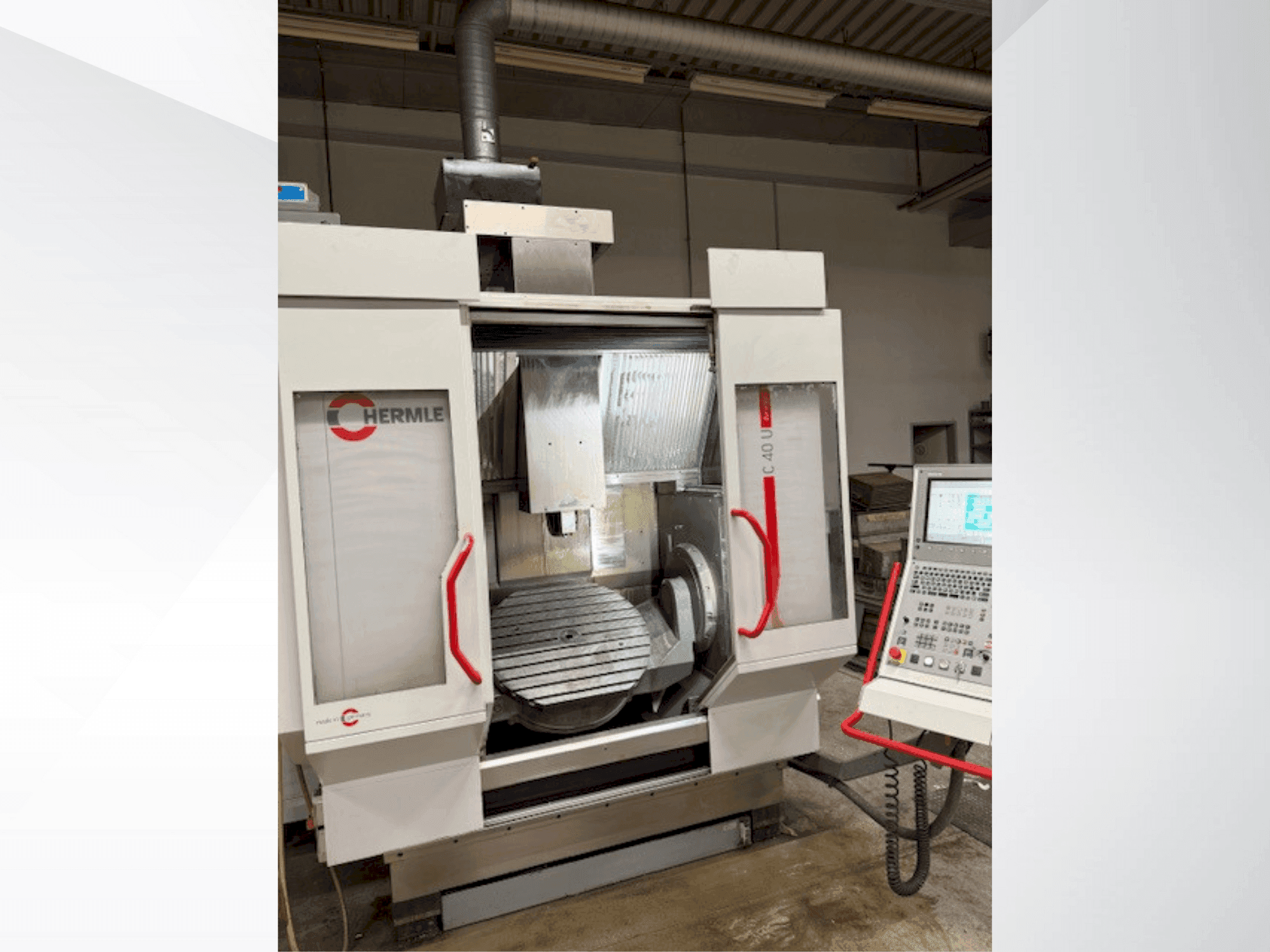 Widok z przodu maszyny HERMLE C40 Dynamic
