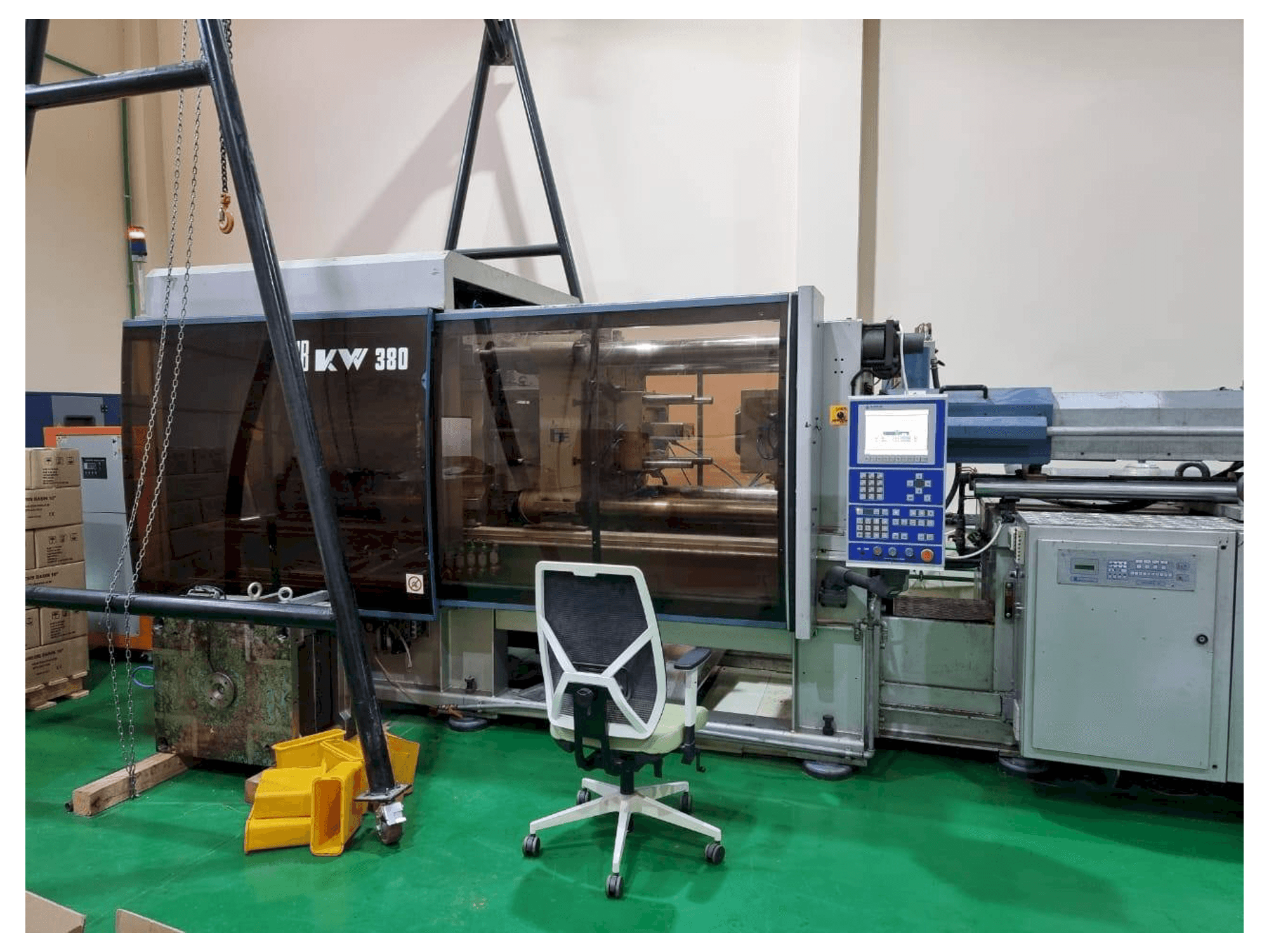 Widok z przodu maszyny BMB KW380/3450