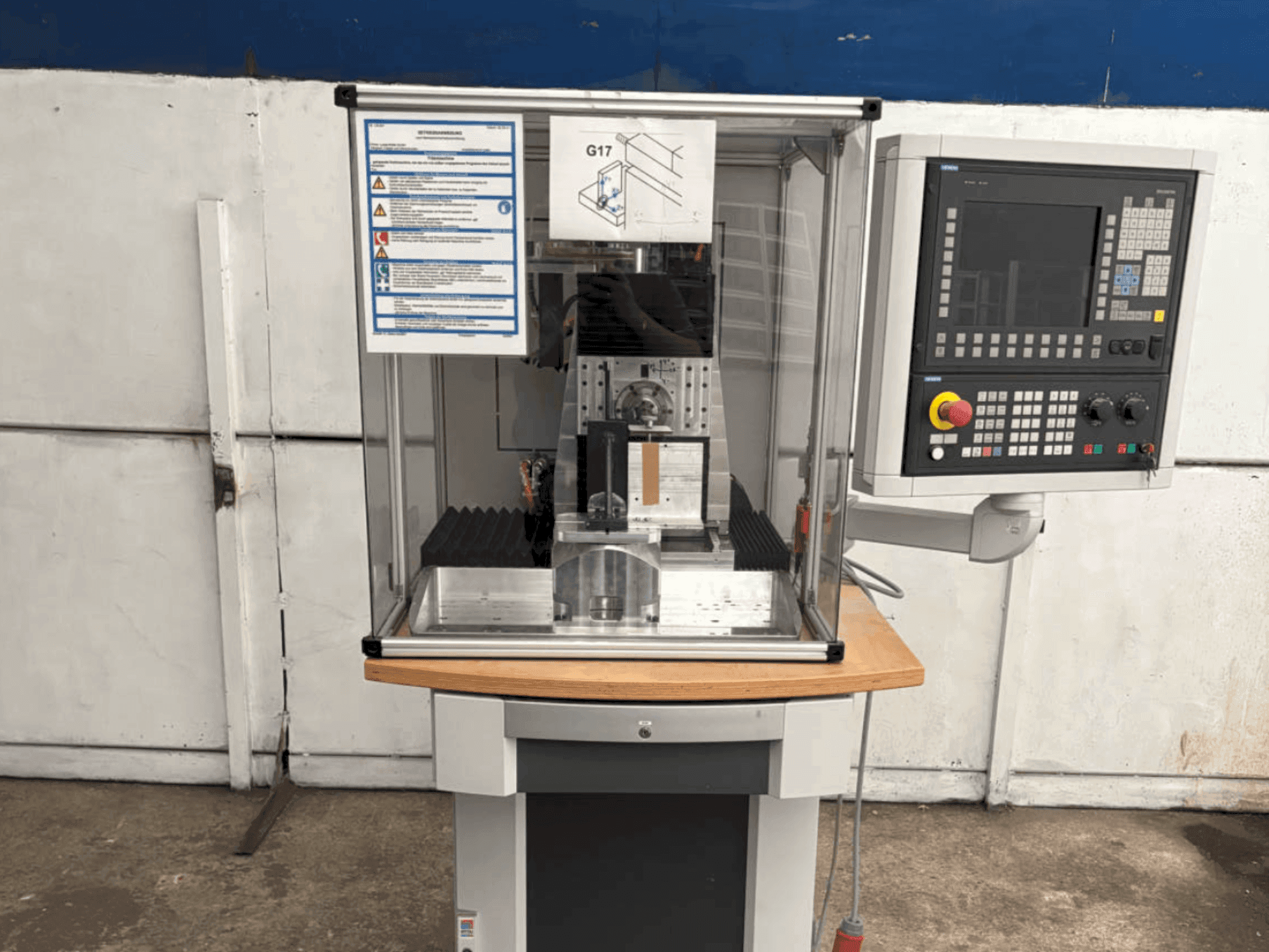 Widok z przodu maszyny HELLER PT 16