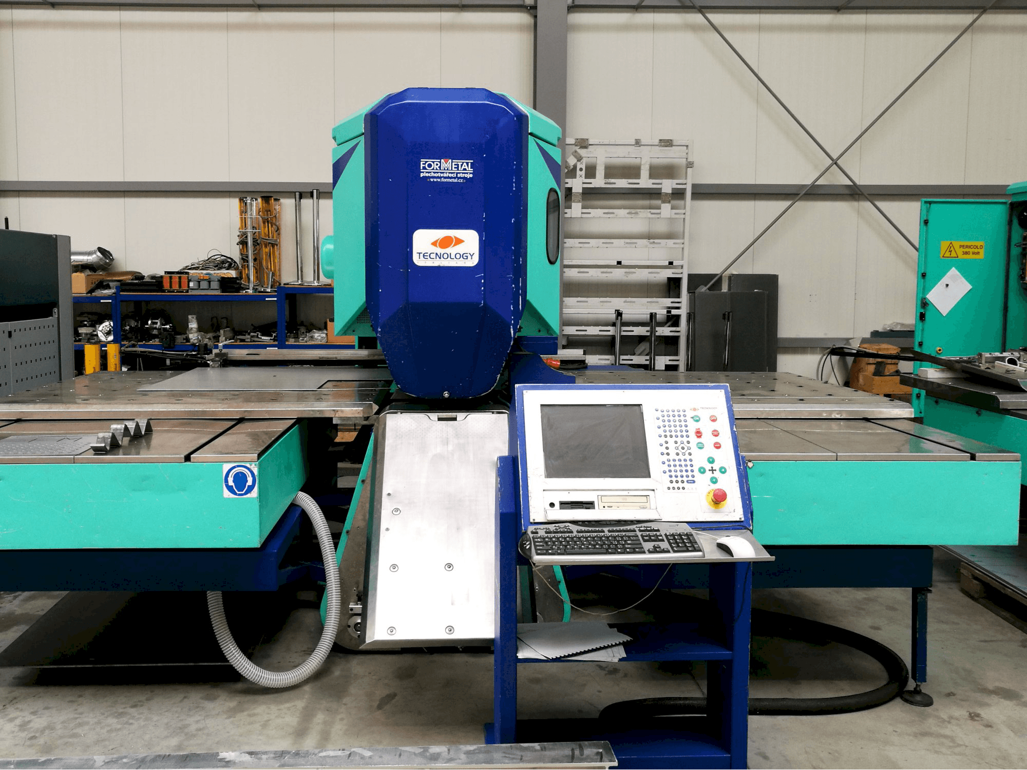 Widok z przodu maszyny TECNOLOGY Italiana TECNOTRANSFER 15 SR