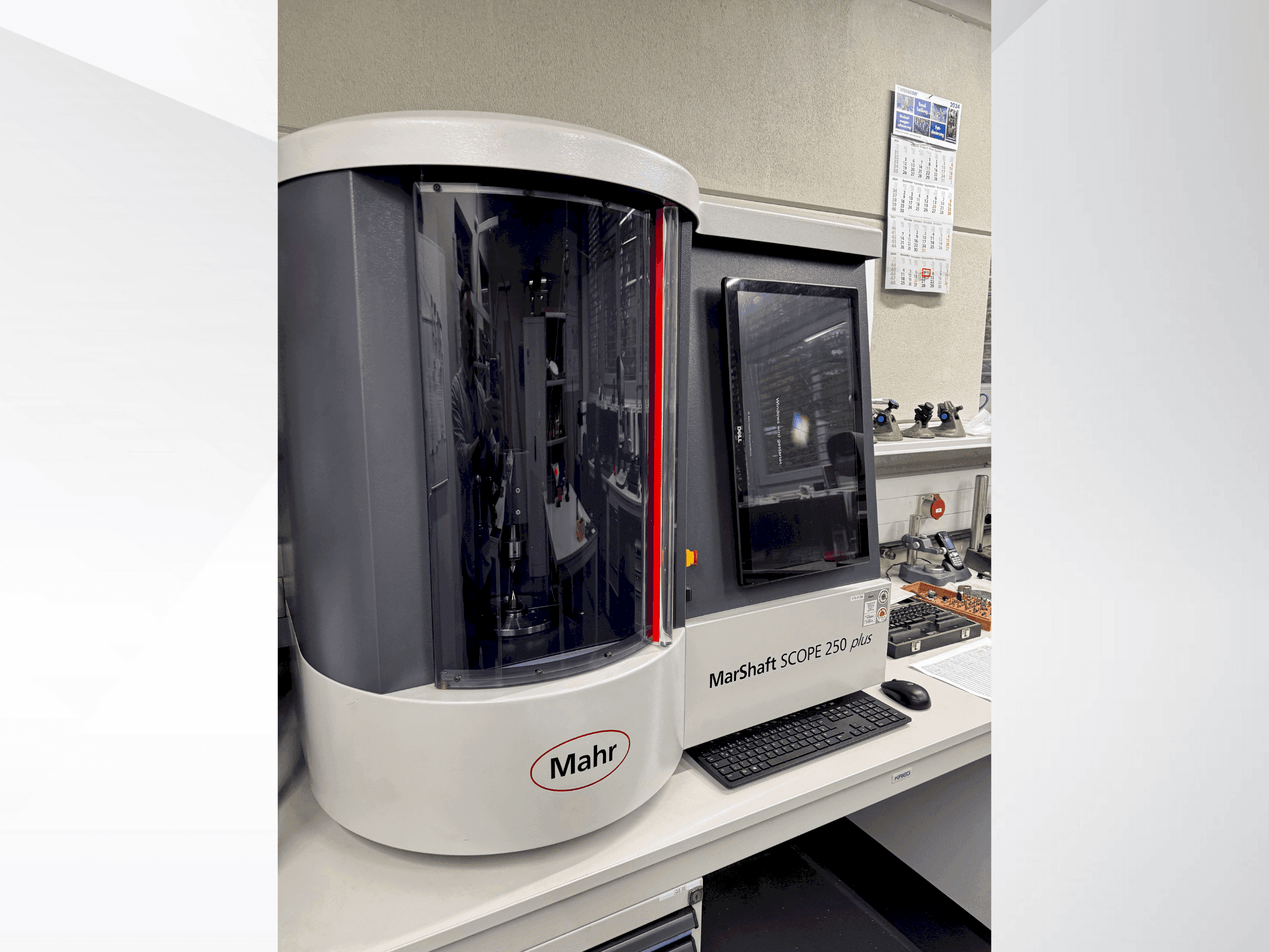 Widok z przodu maszyny MAHR MahrShaft SCOPE 250 plus
