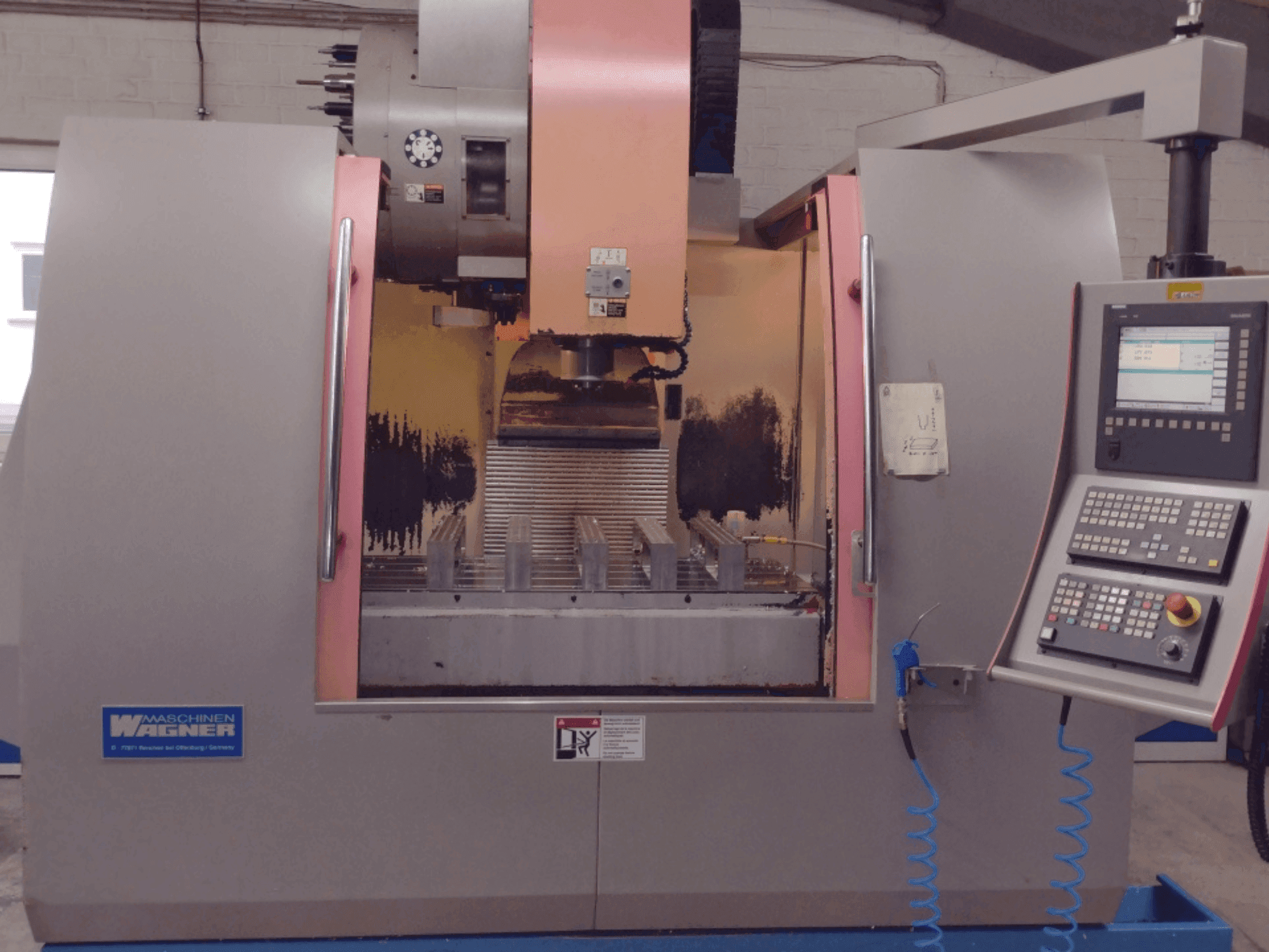 Widok z przodu maszyny WAGNER WMC 1100