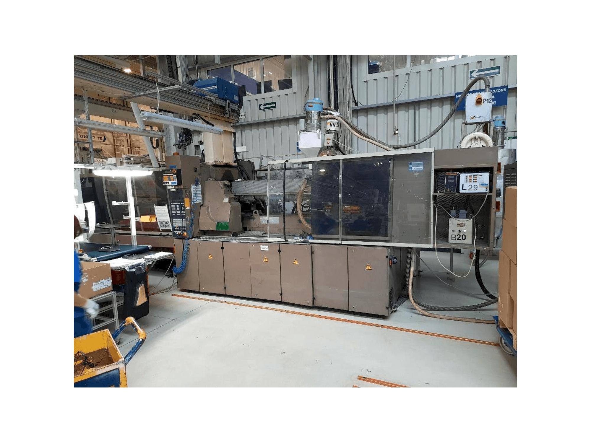 Widok z przodu maszyny ENGEL ES 2550/400HL