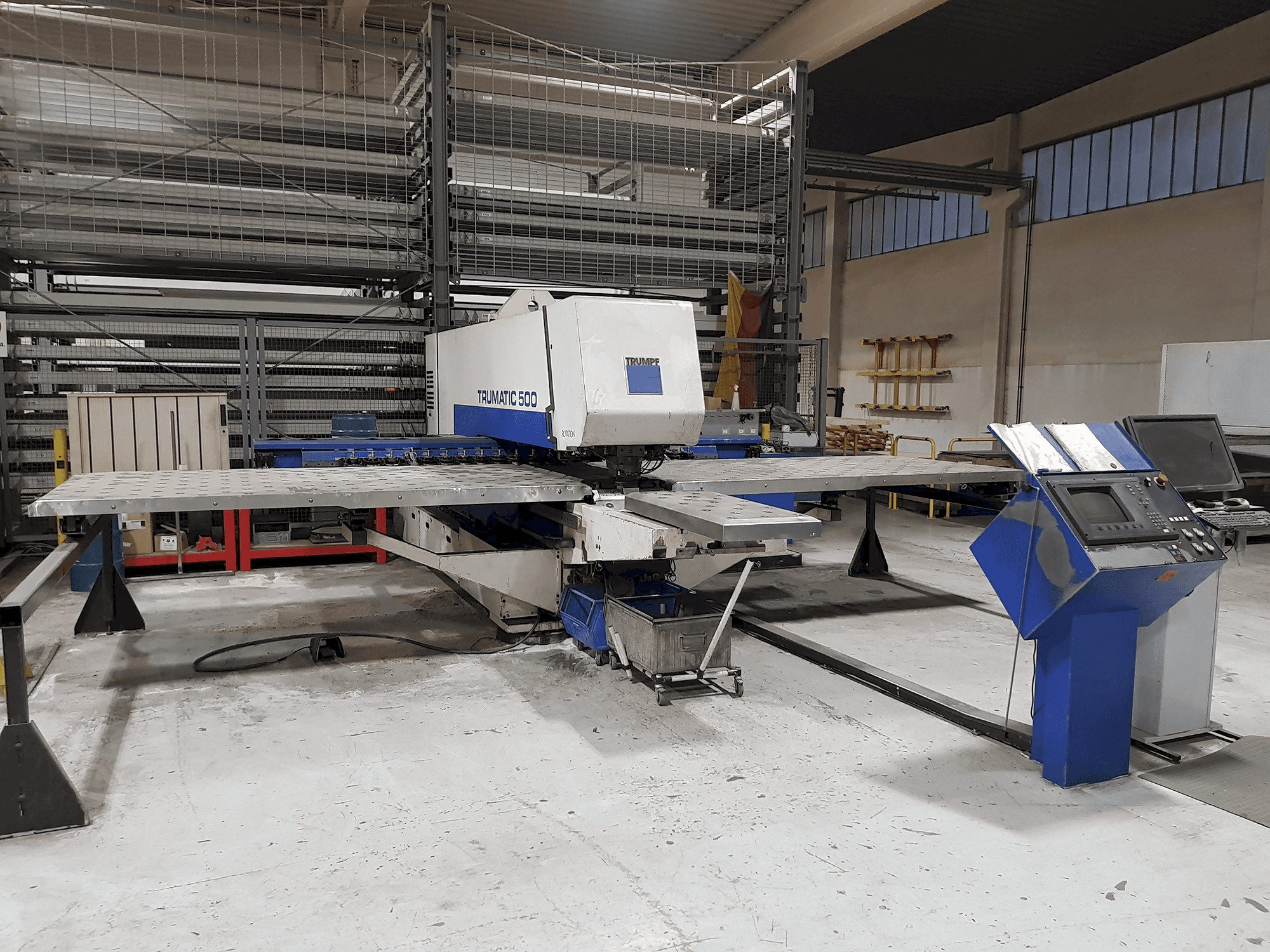 Widok z przodu maszyny Trumpf Trumatic 500