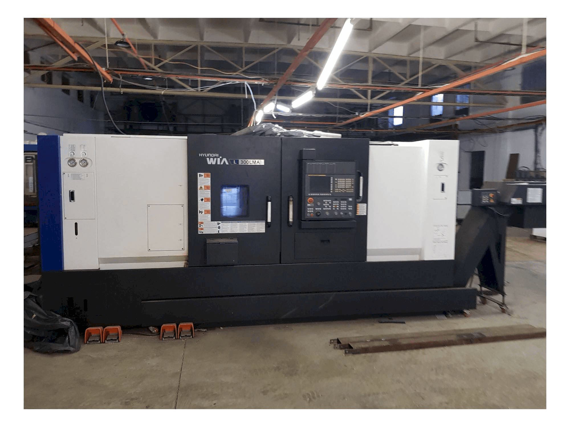 Widok z przodu maszyny Hyundai Wia L300LMA