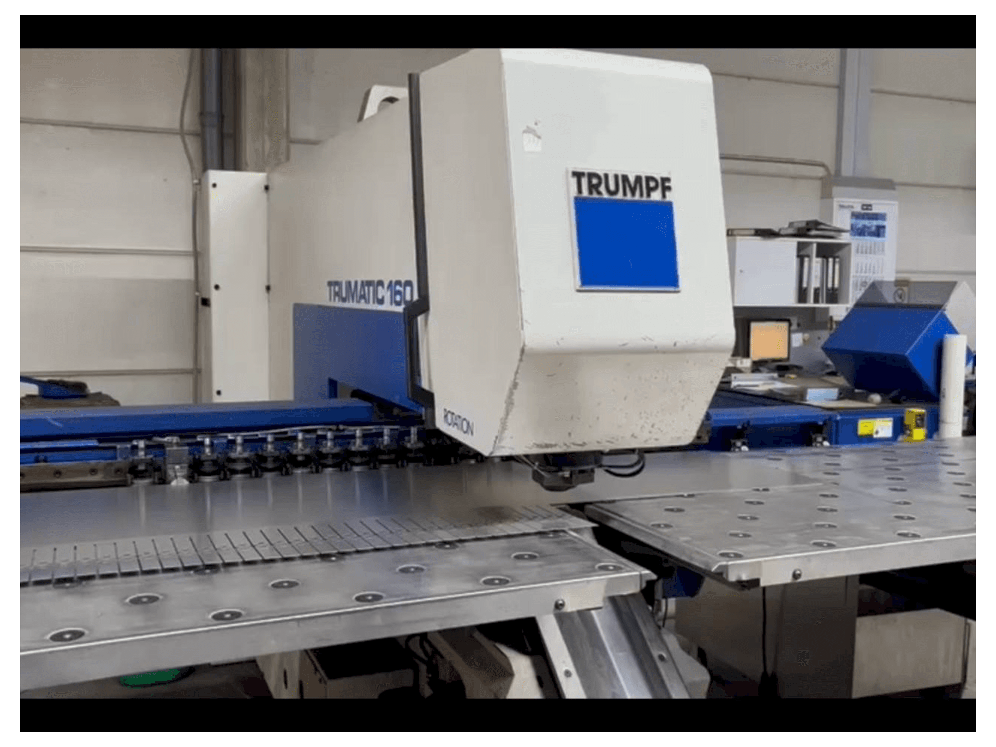 Widok z przodu maszyny Trumpf Trumatic 160