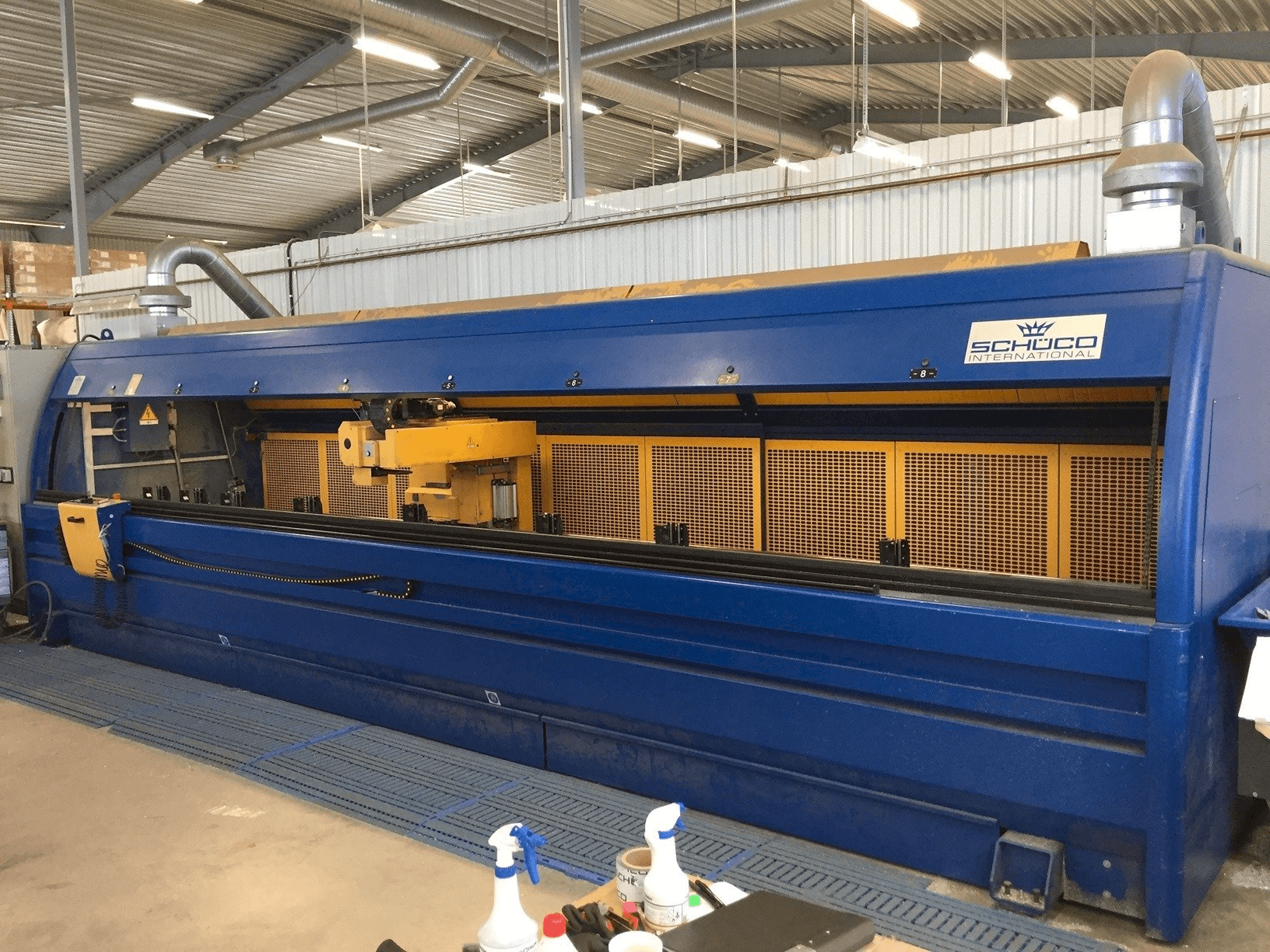 Widok z przodu maszyny Emmegi Comet