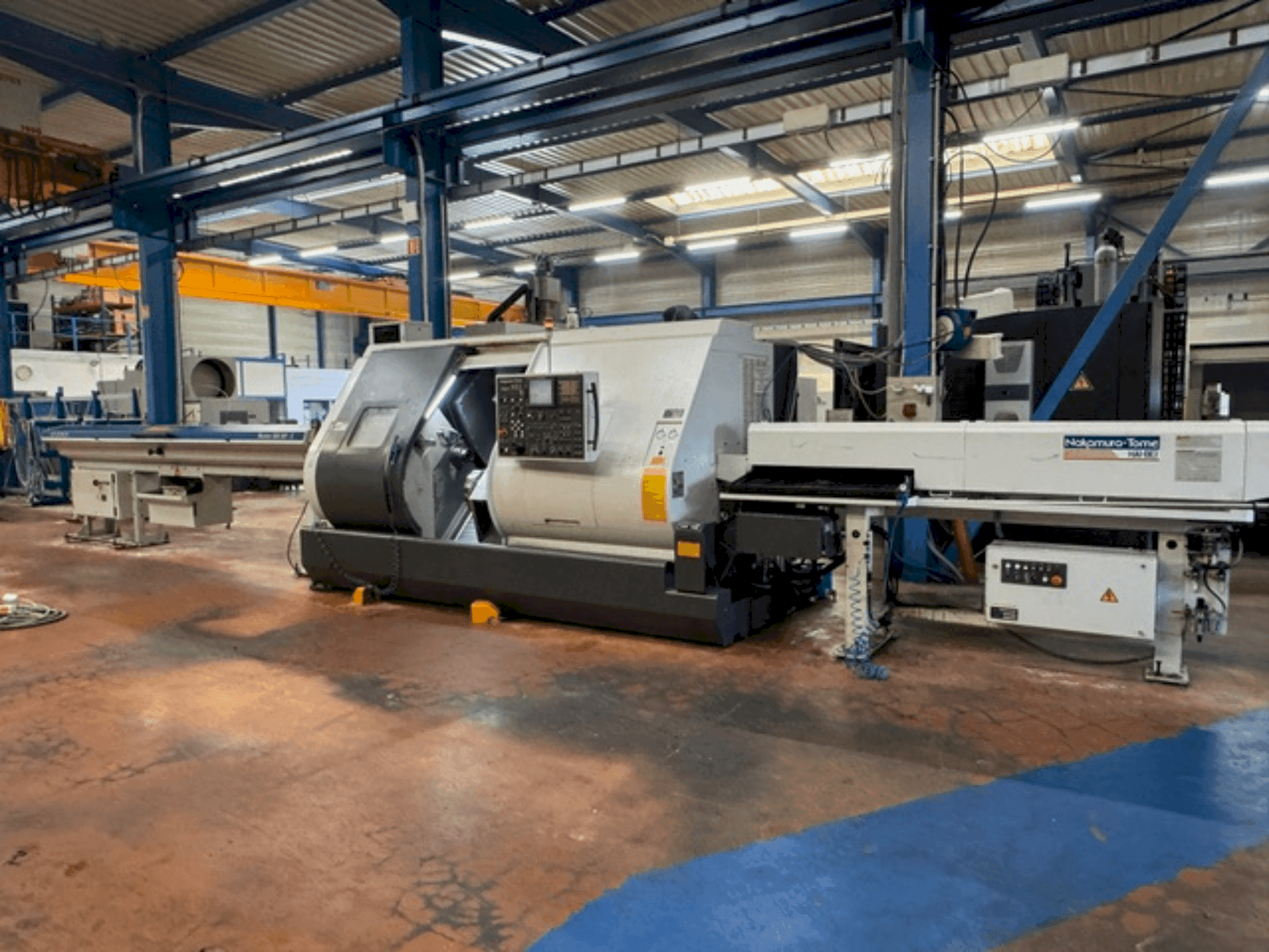 Widok z przodu maszyny NAKAMURA-TOME Super NTJ