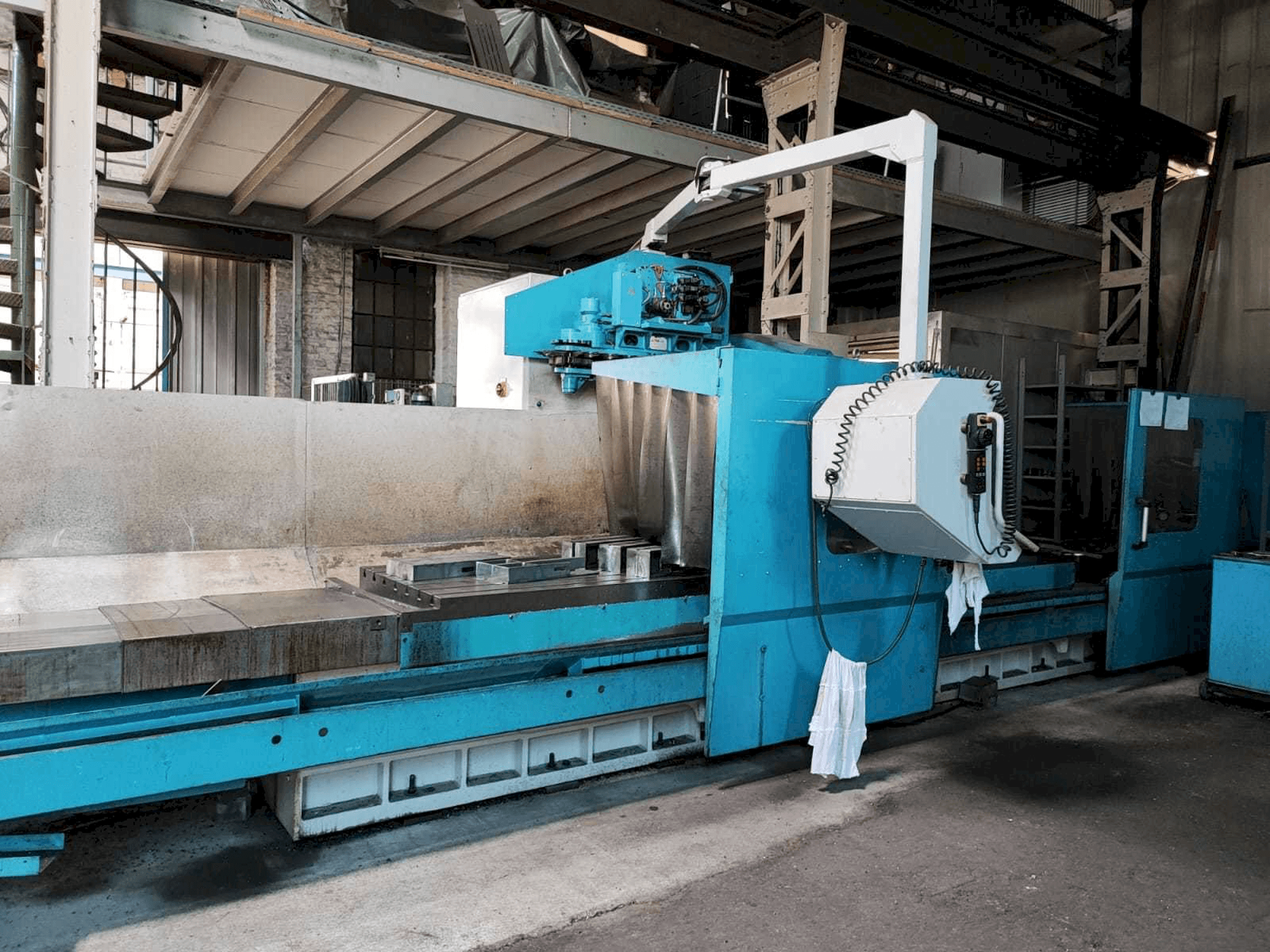 Widok z przodu maszyny MTE BF 4200