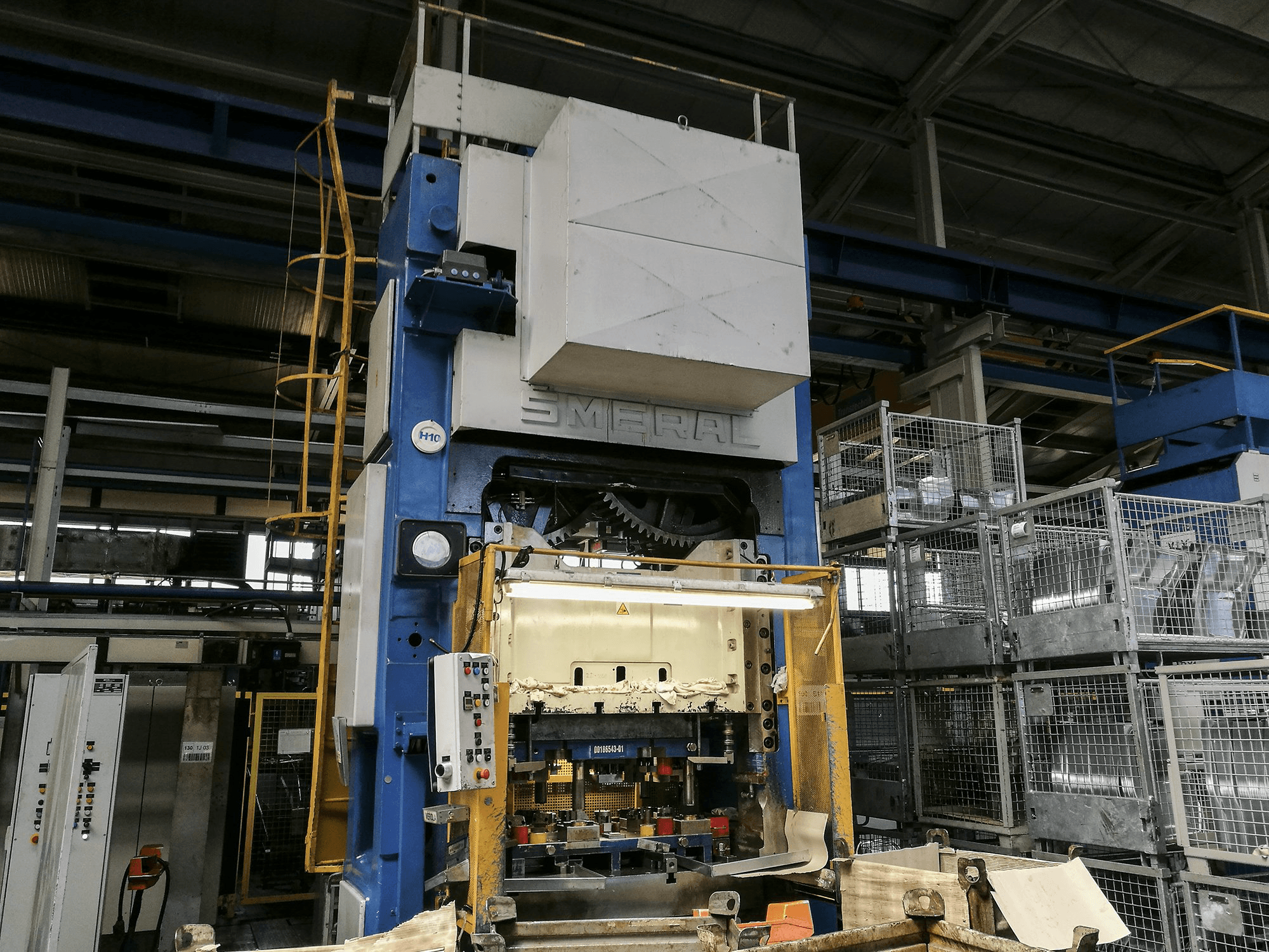 Widok z lewej maszyny SMERAL LDO 315A
