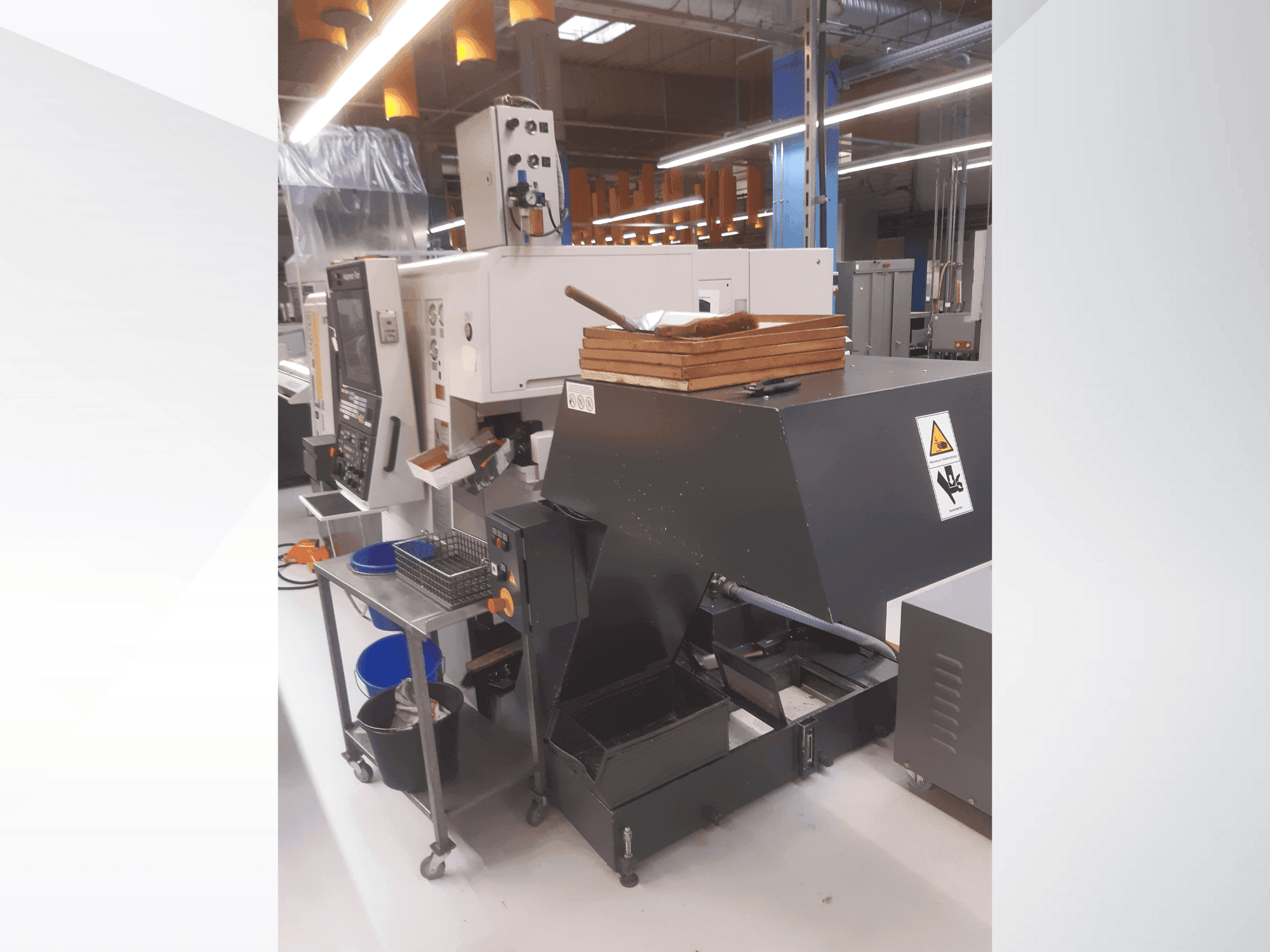 Widok z przodu maszyny NAKAMURA WT 150 II