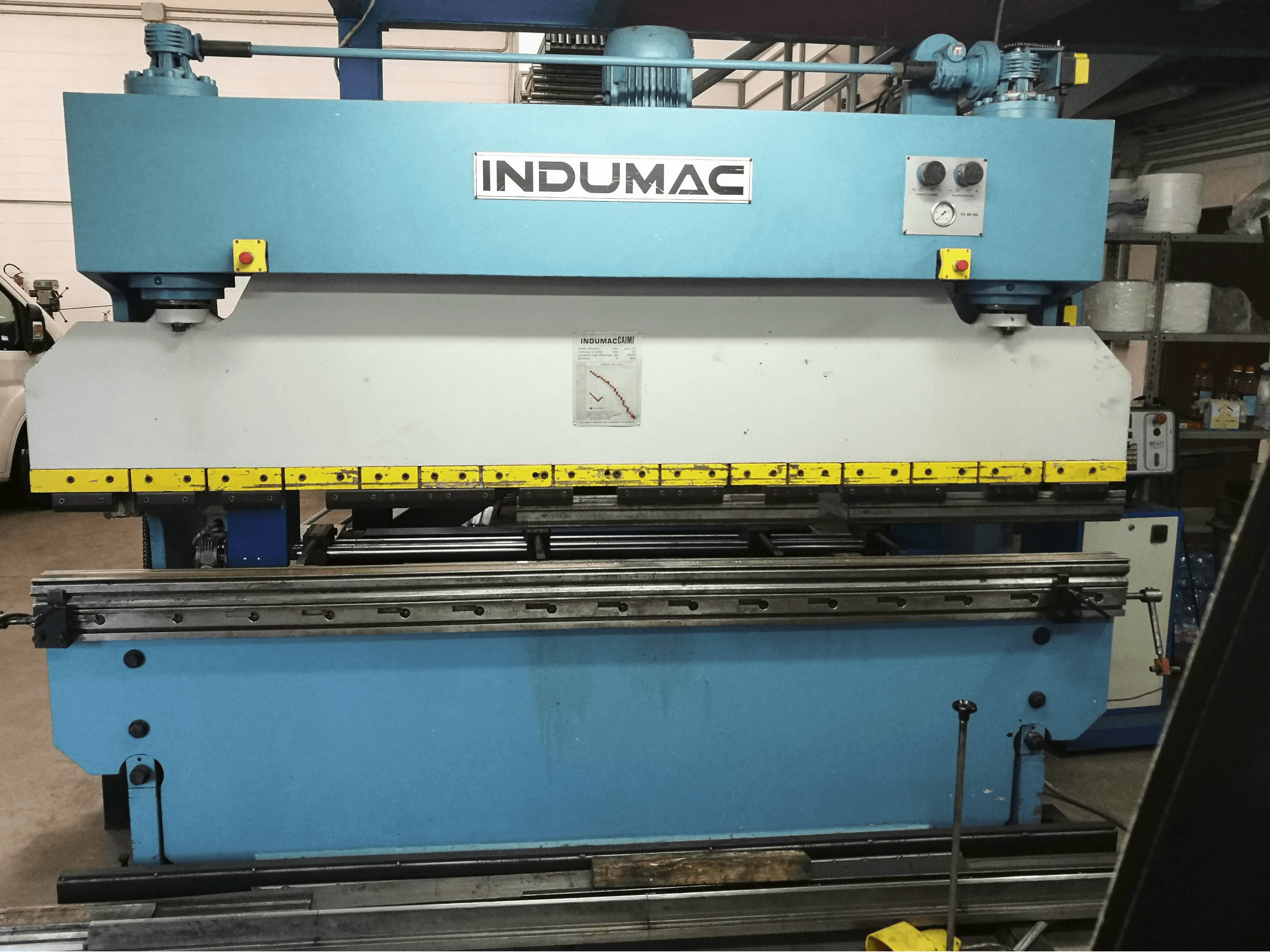 Widok z przodu maszyny INDUMAC CAIMI POB80