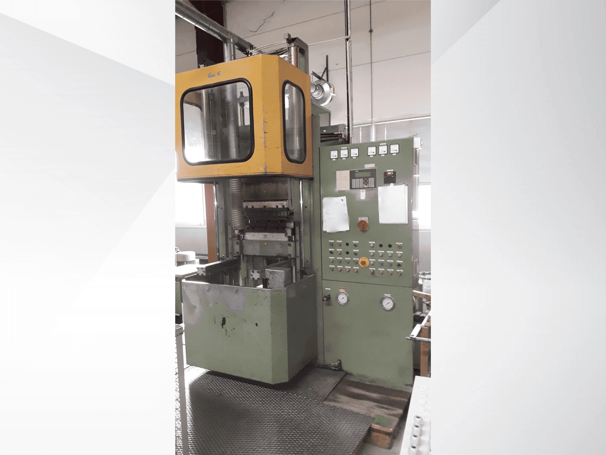 Widok z przodu maszyny WICKERT WKP 2560/5/5