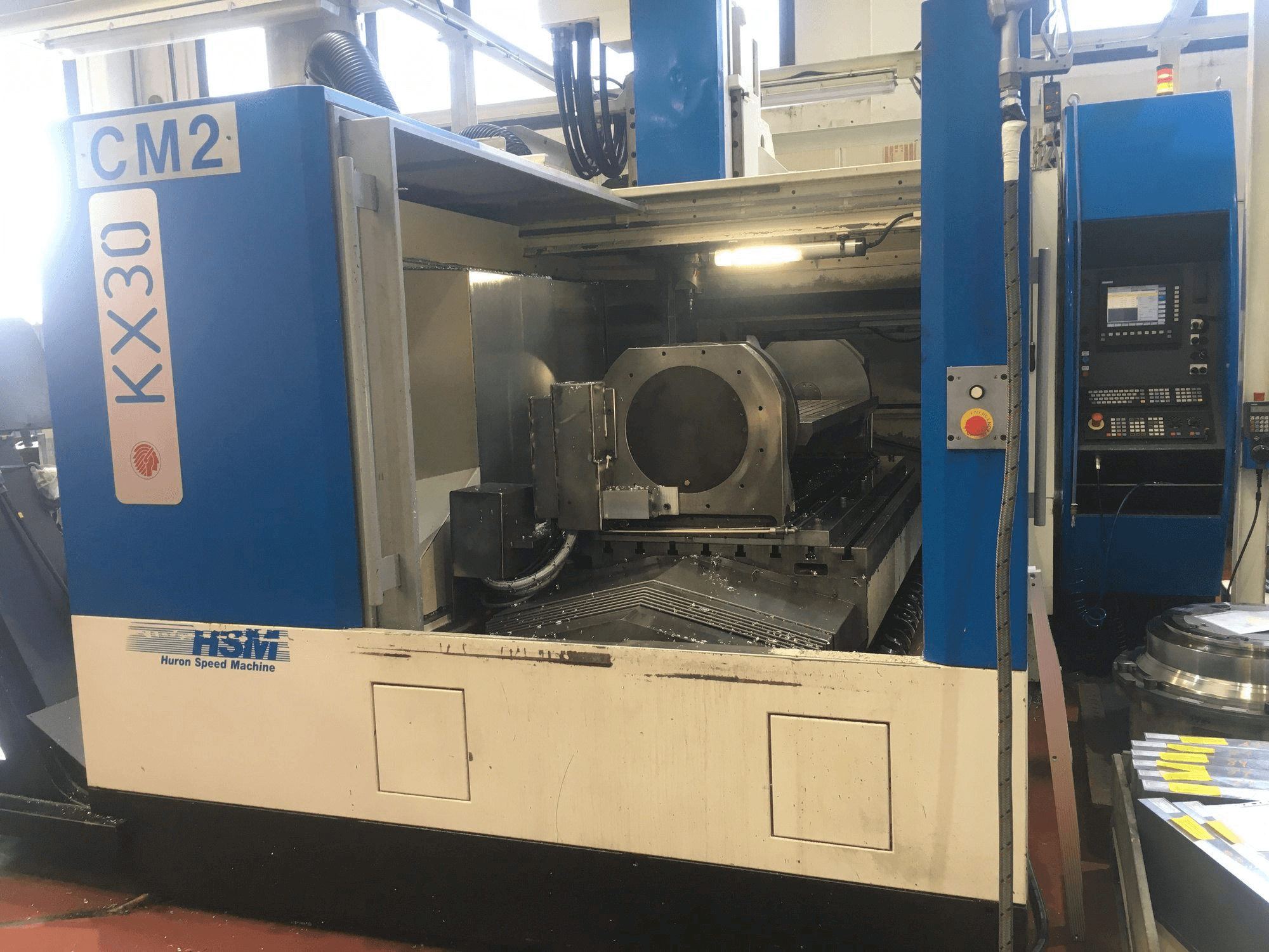 Widok z przodu maszyny Huron KX30