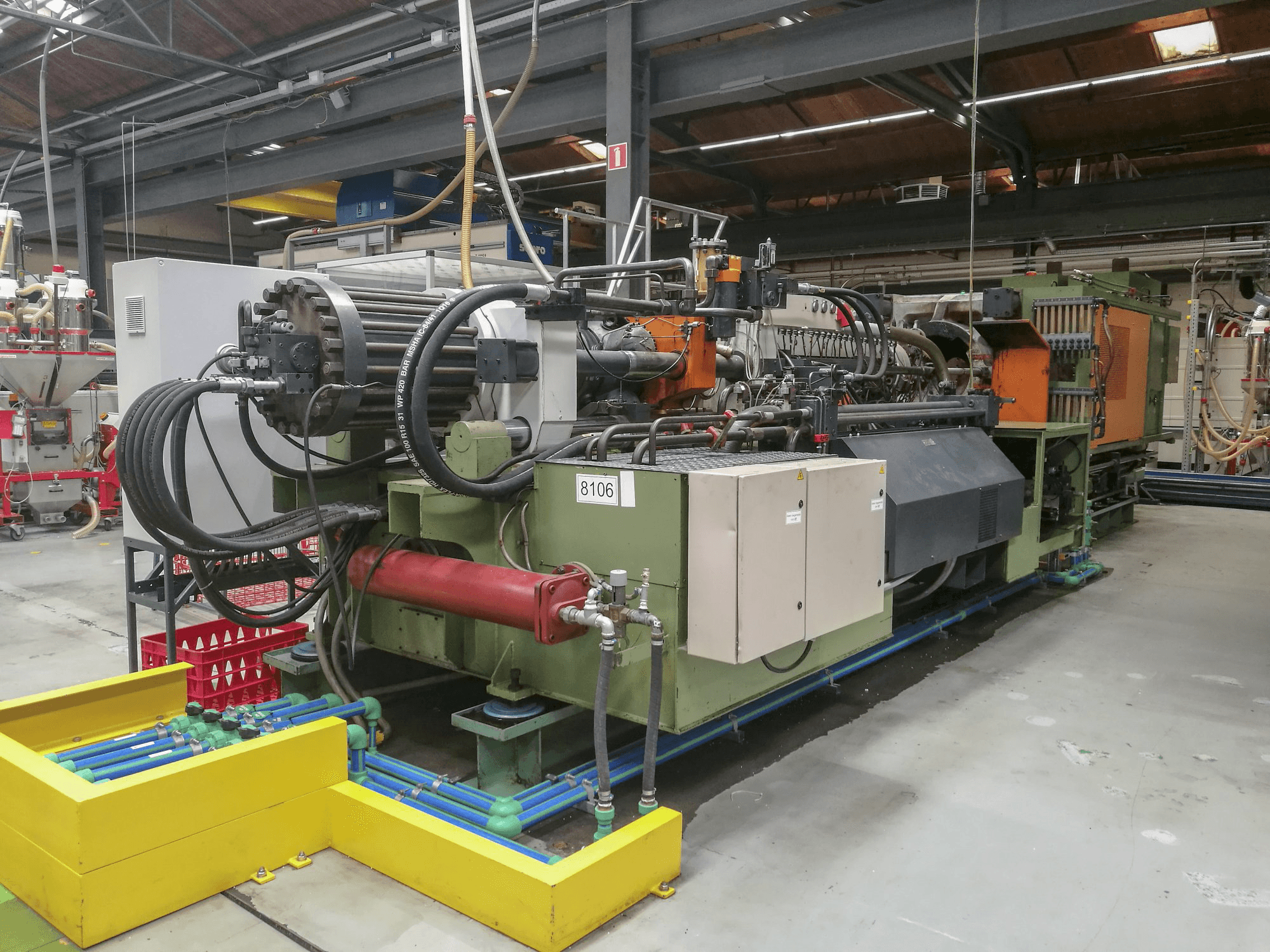 Widok z lewej maszyny Windsor HIS 800 D