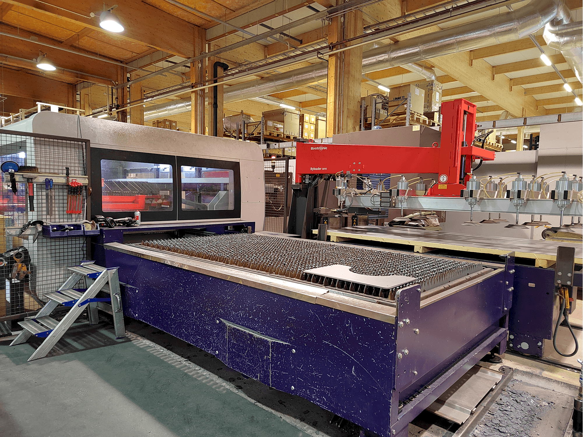 Widok z przodu maszyny Bystronic BySprint Pro 3015