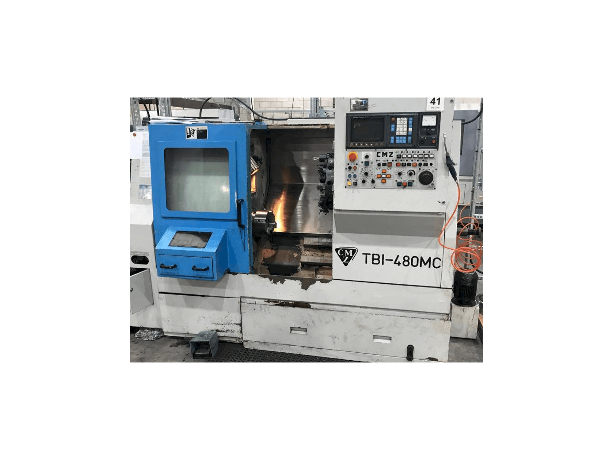 Widok z przodu maszyny CMZ TBI-480