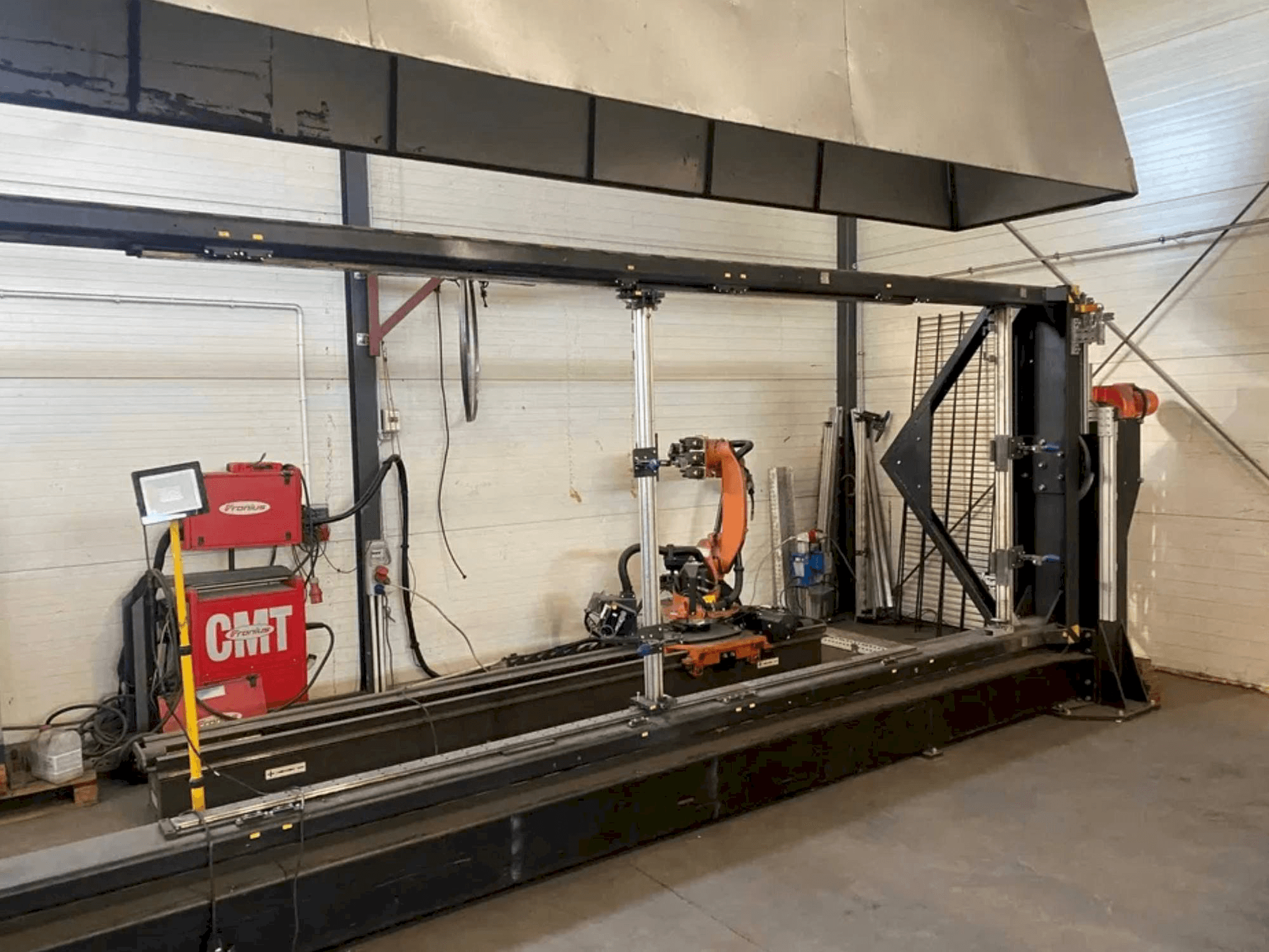 Widok z przodu maszyny Kronos Kjellberg KR 16 L6 ARC-C