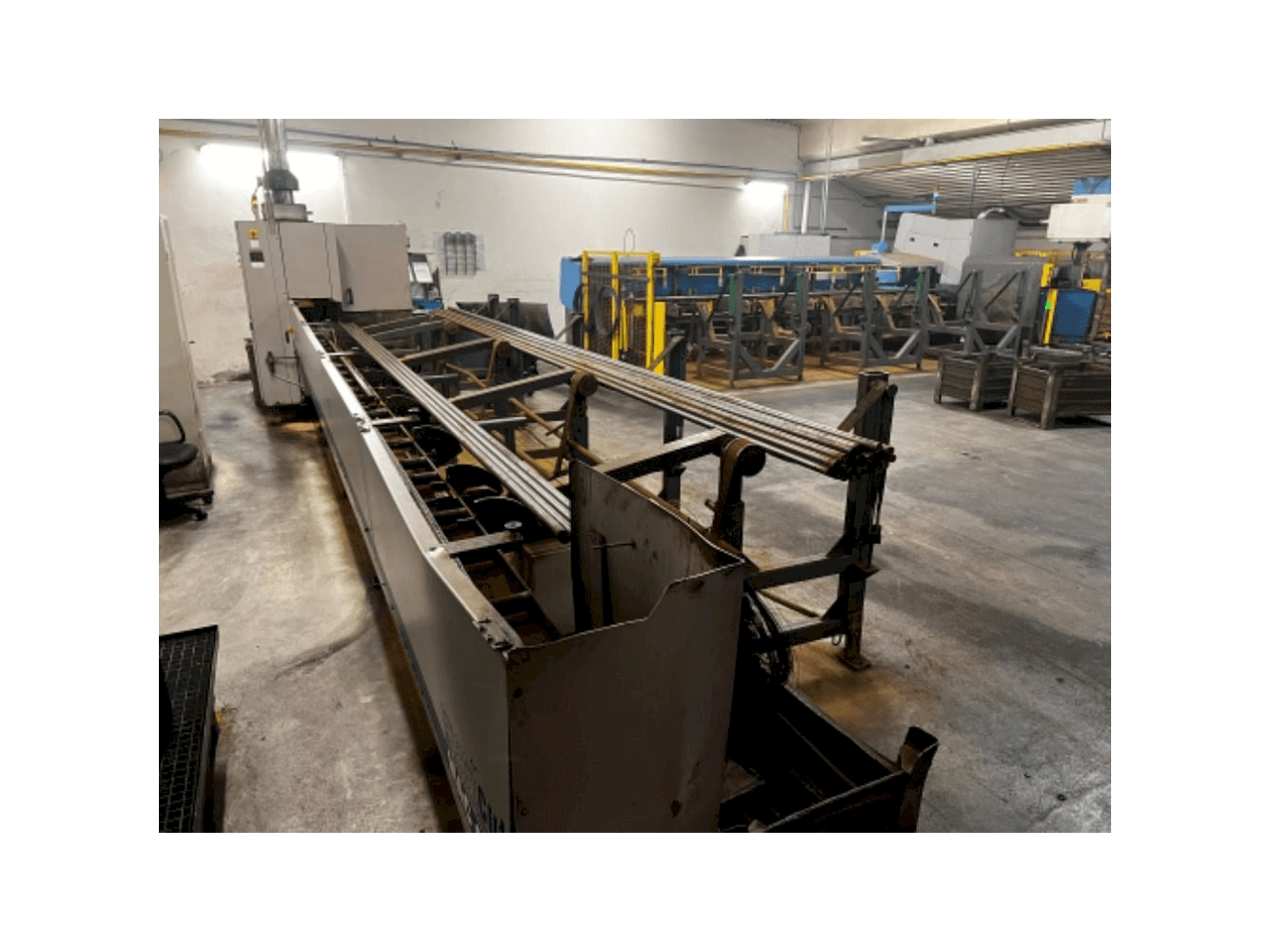 Widok z przodu maszyny ExactCut MAC 65 A