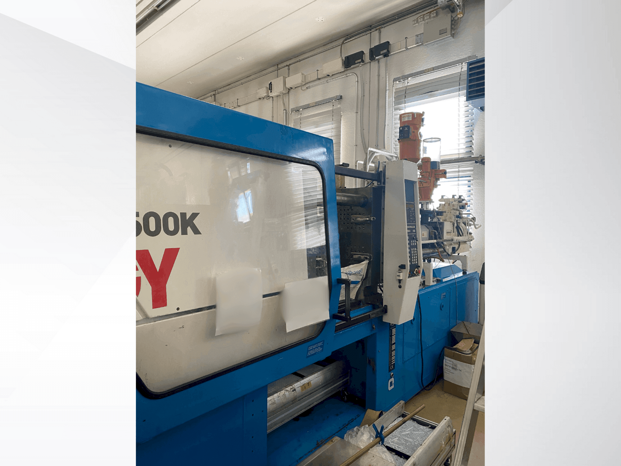 Widok z przodu maszyny Netstal S-1500K-460