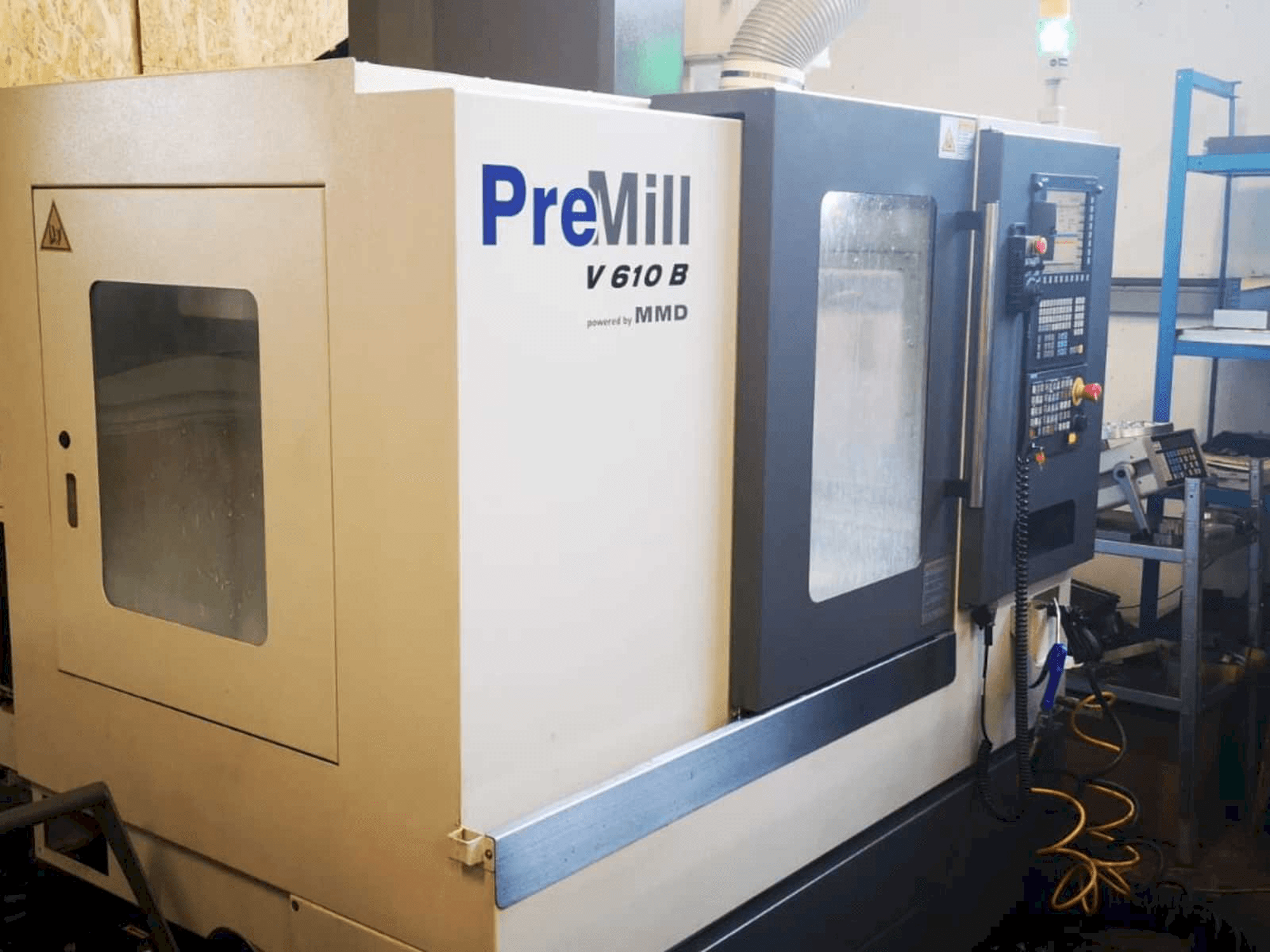 Widok z przodu maszyny PreMill V 610 B