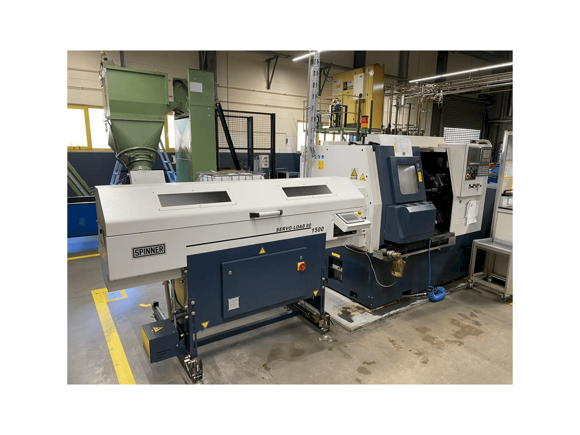 Widok z przodu maszyny SPINNER TC400-52