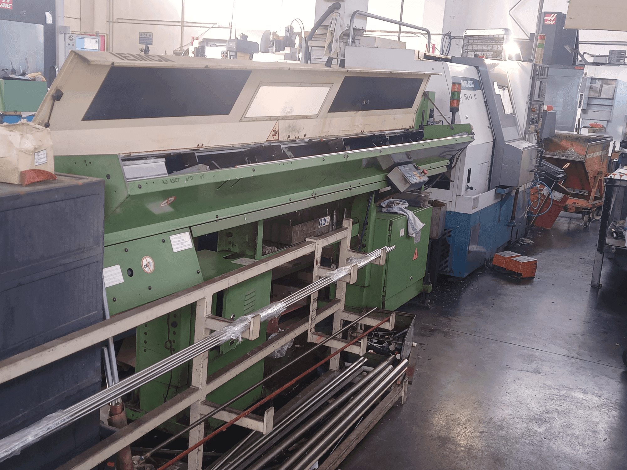 Widok z przodu maszyny DMG Mori Seiki 150 SL