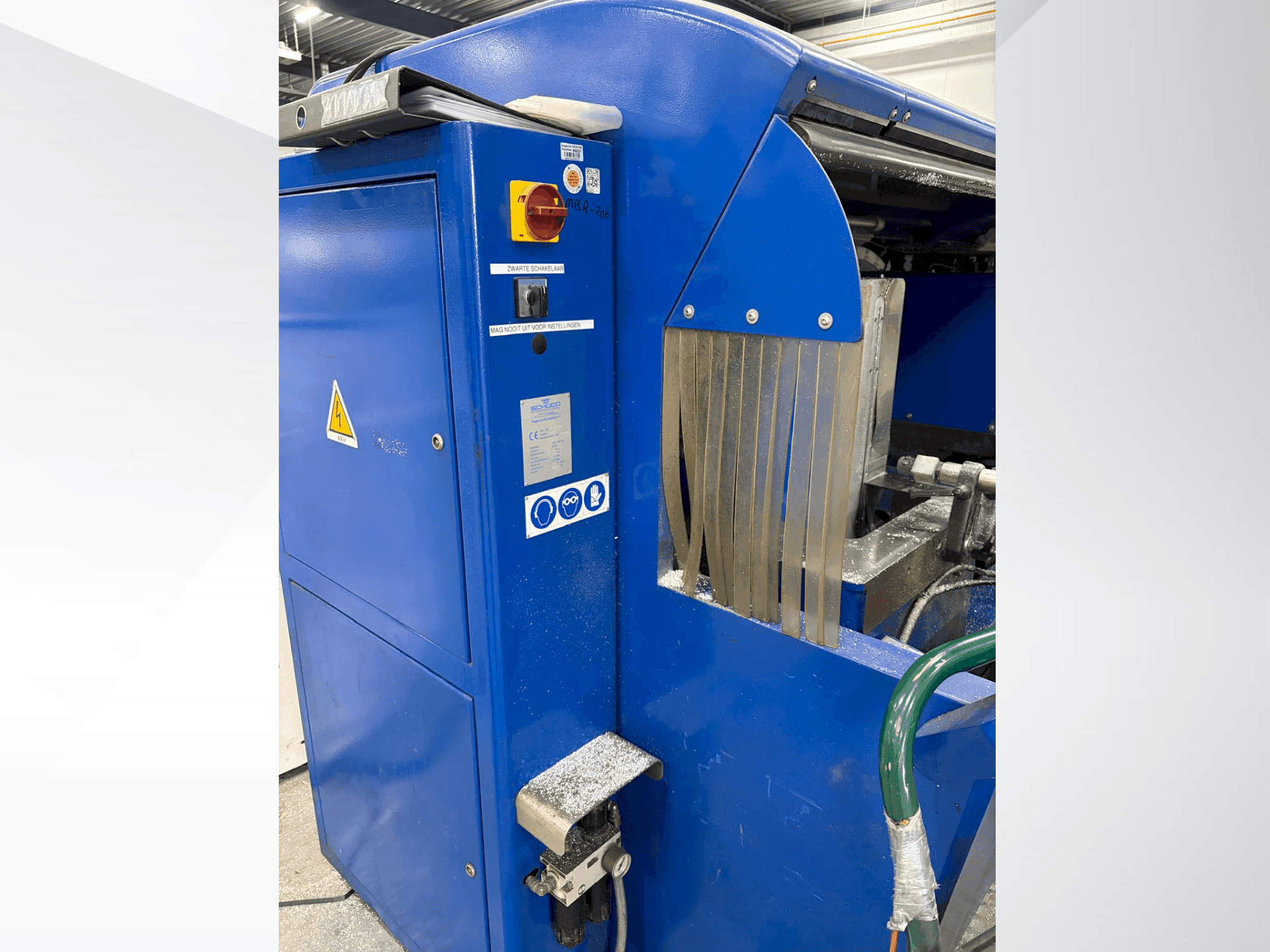 Widok z przodu maszyny SCHÜCO B 50 S